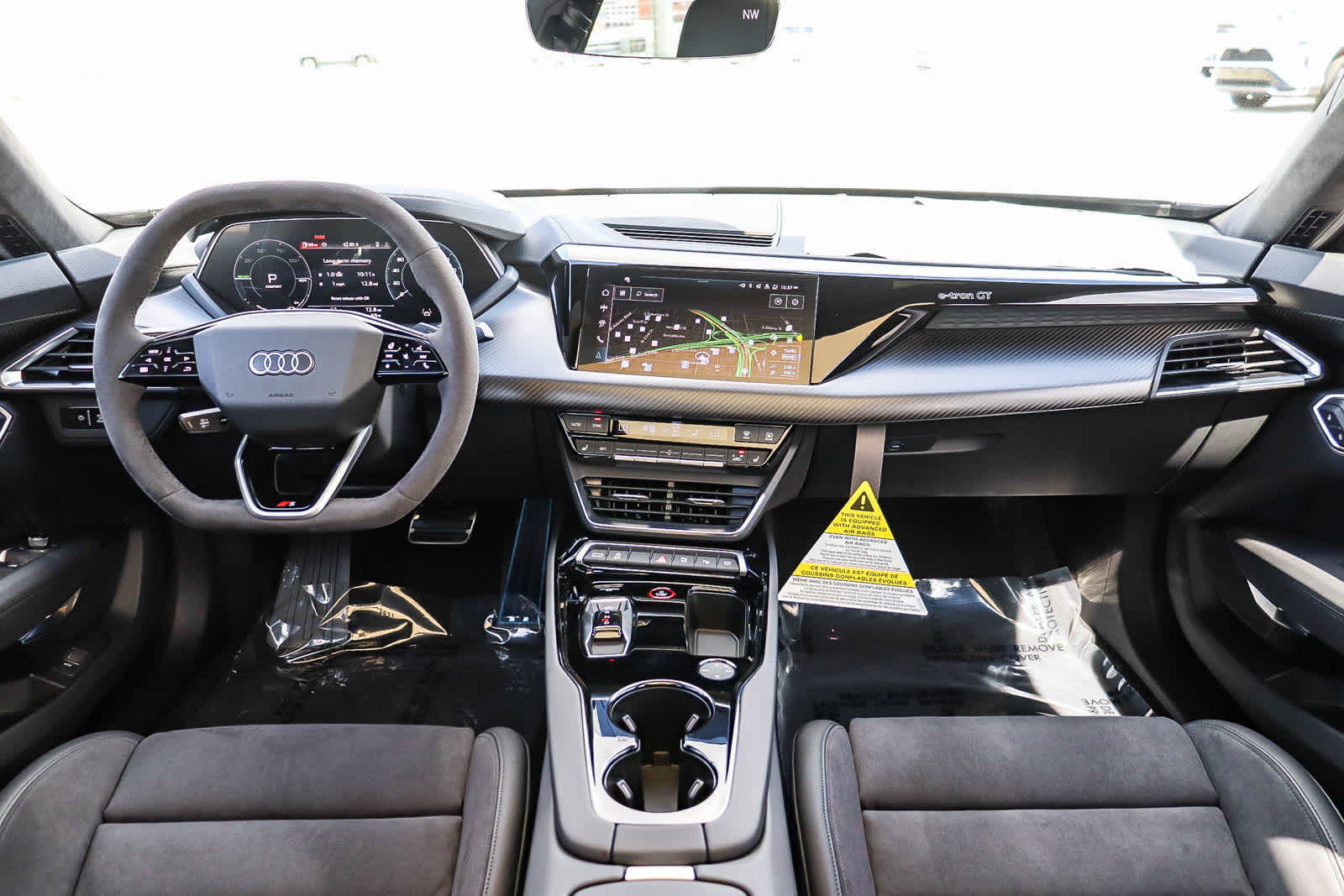 Thumbnail: 2026 Audi e-tron GT - 16