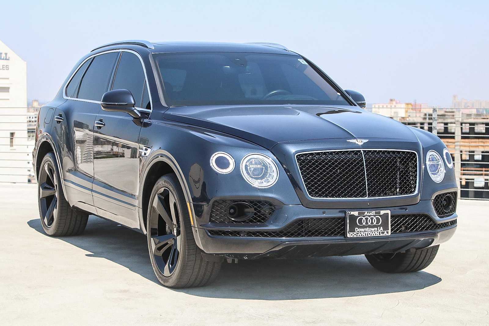 Thumbnail: 2019 Bentley Bentayga - 3