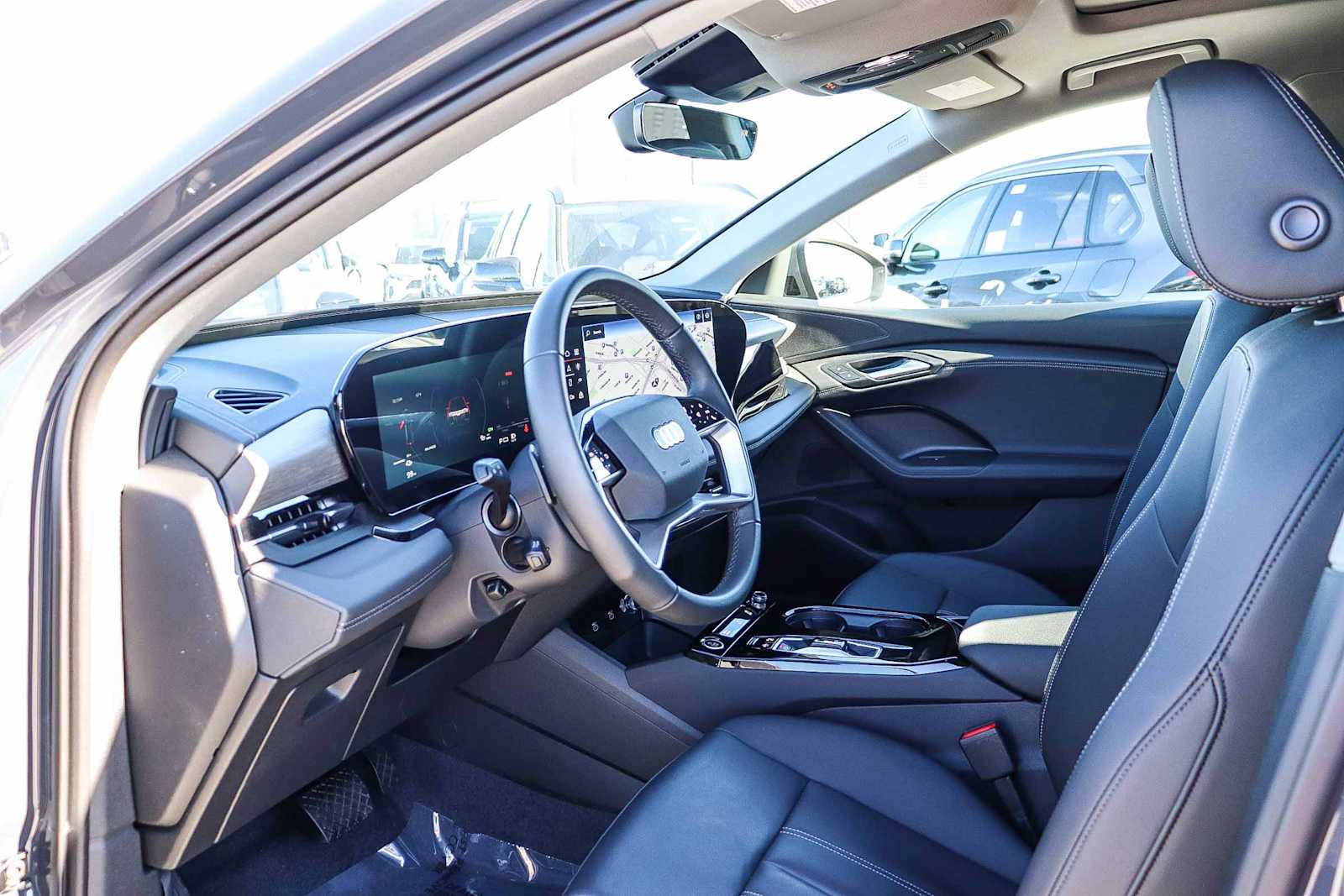 Thumbnail: 2025 Audi Q6 e-tron - 21