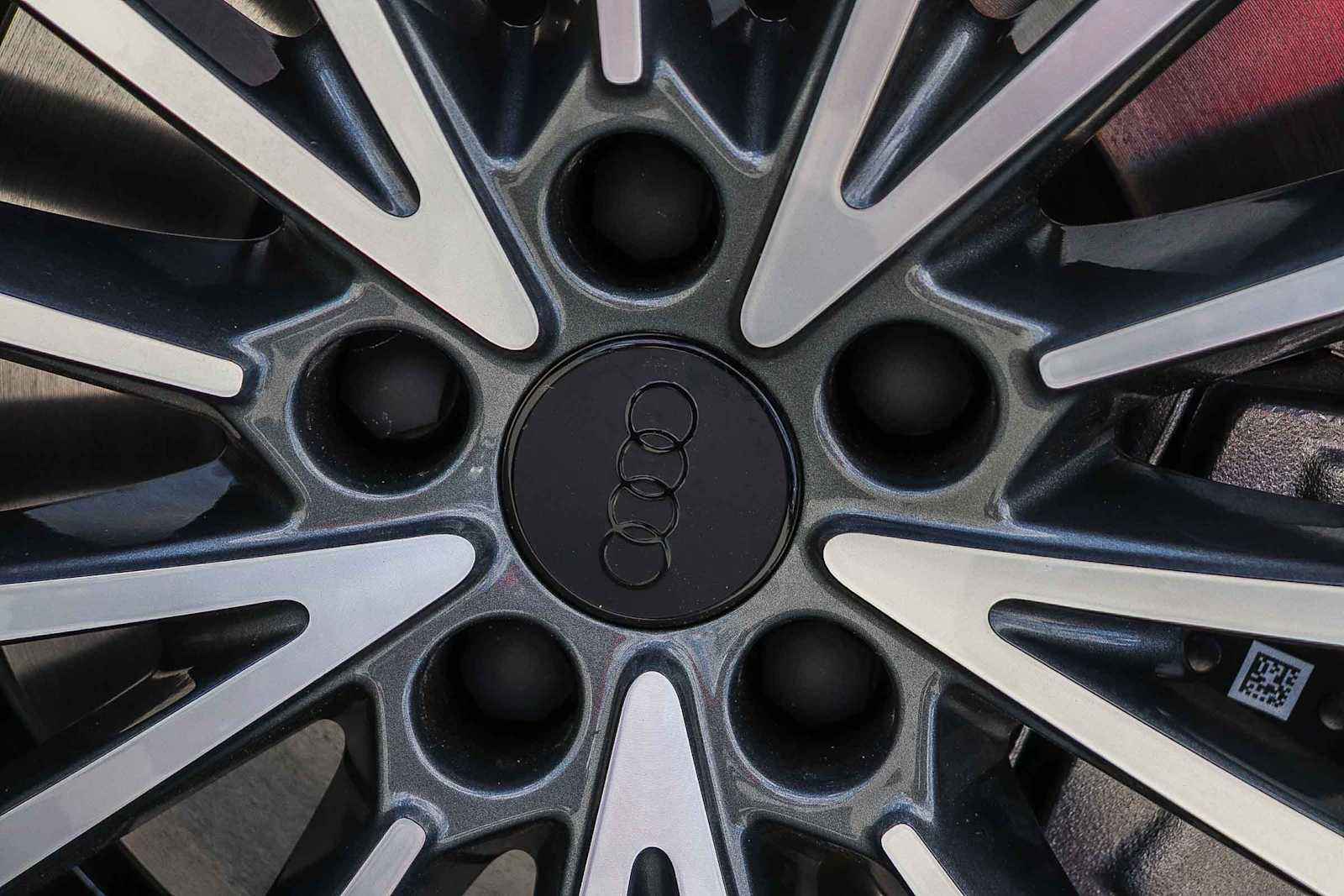 Thumbnail: 2026 Audi A6 - 15