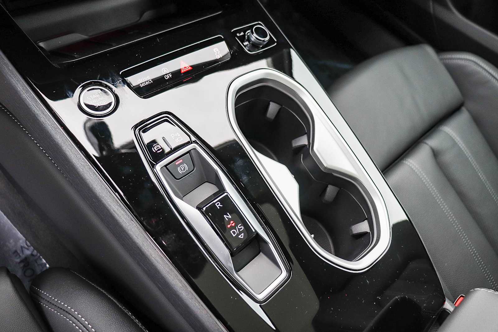 Thumbnail: 2026 Audi A6 - 24