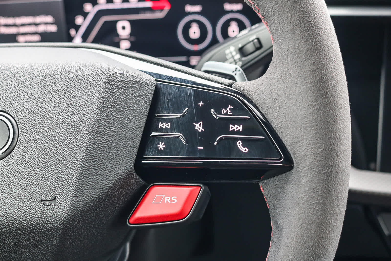 Thumbnail: 2025 Audi RS 3 - 21