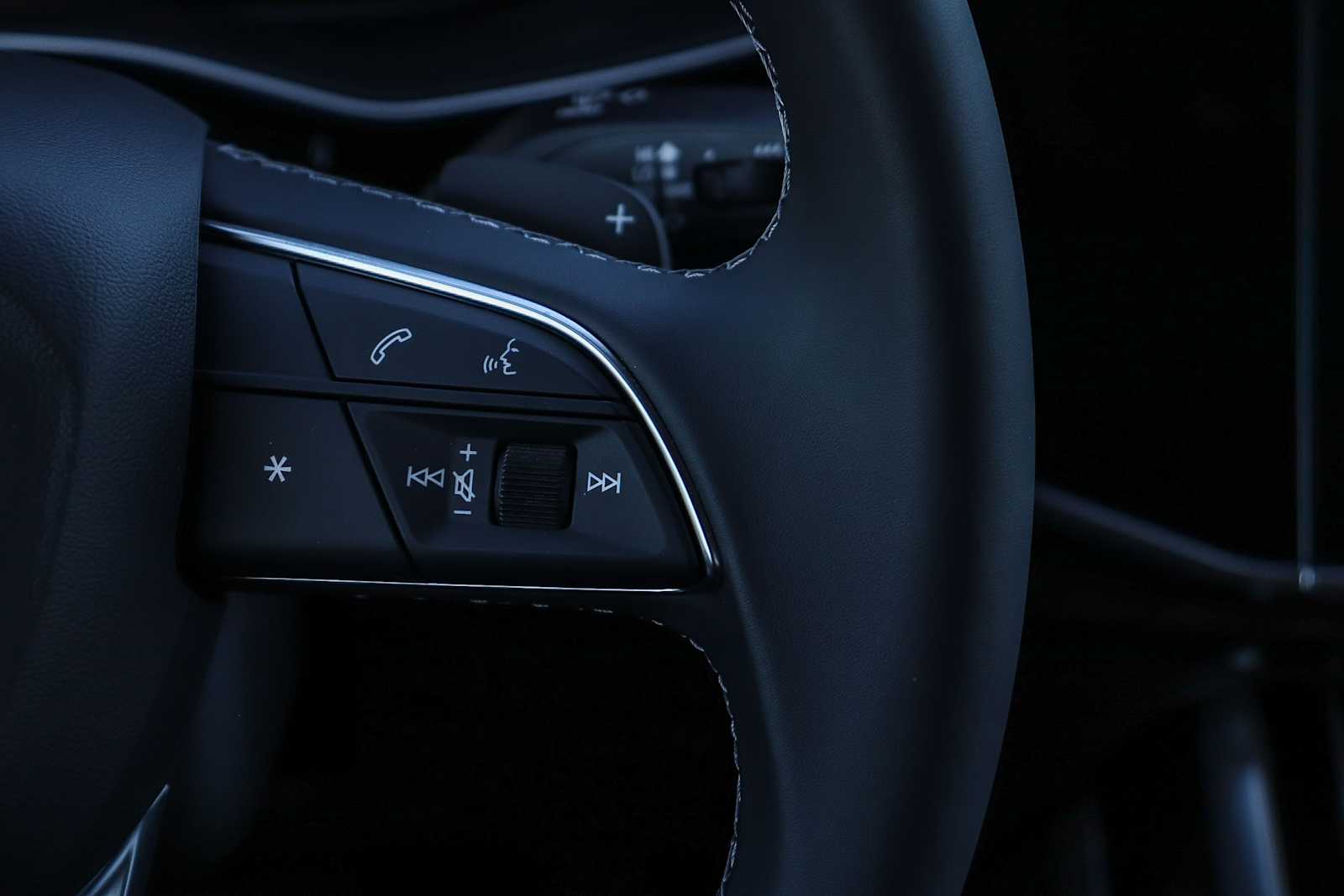 Thumbnail: 2026 Audi Q8 - 20