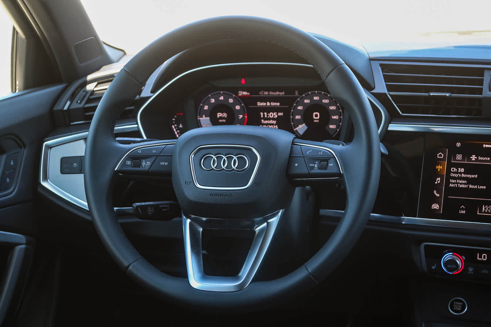 Thumbnail: 2025 Audi Q3 - 21