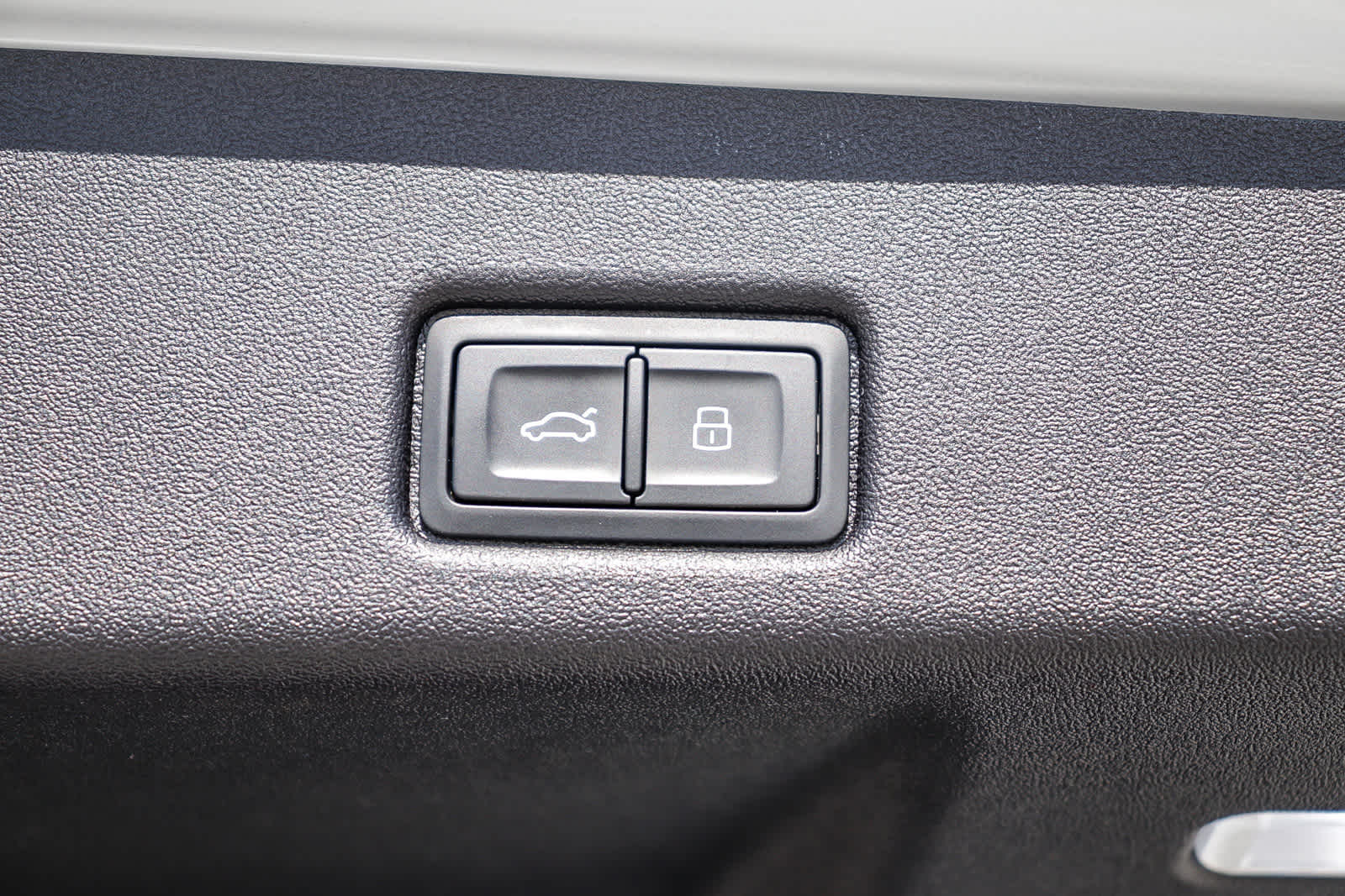 Thumbnail: 2025 Audi Q5 - 39