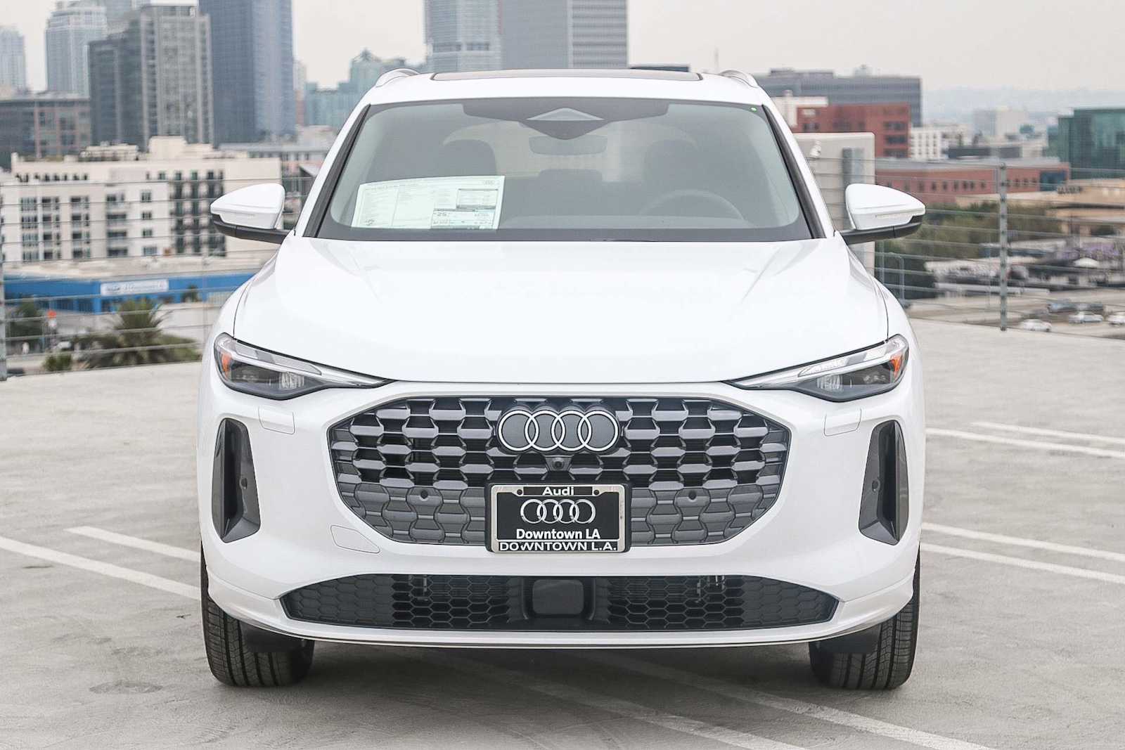 Thumbnail: 2025 Audi Q5 - 2