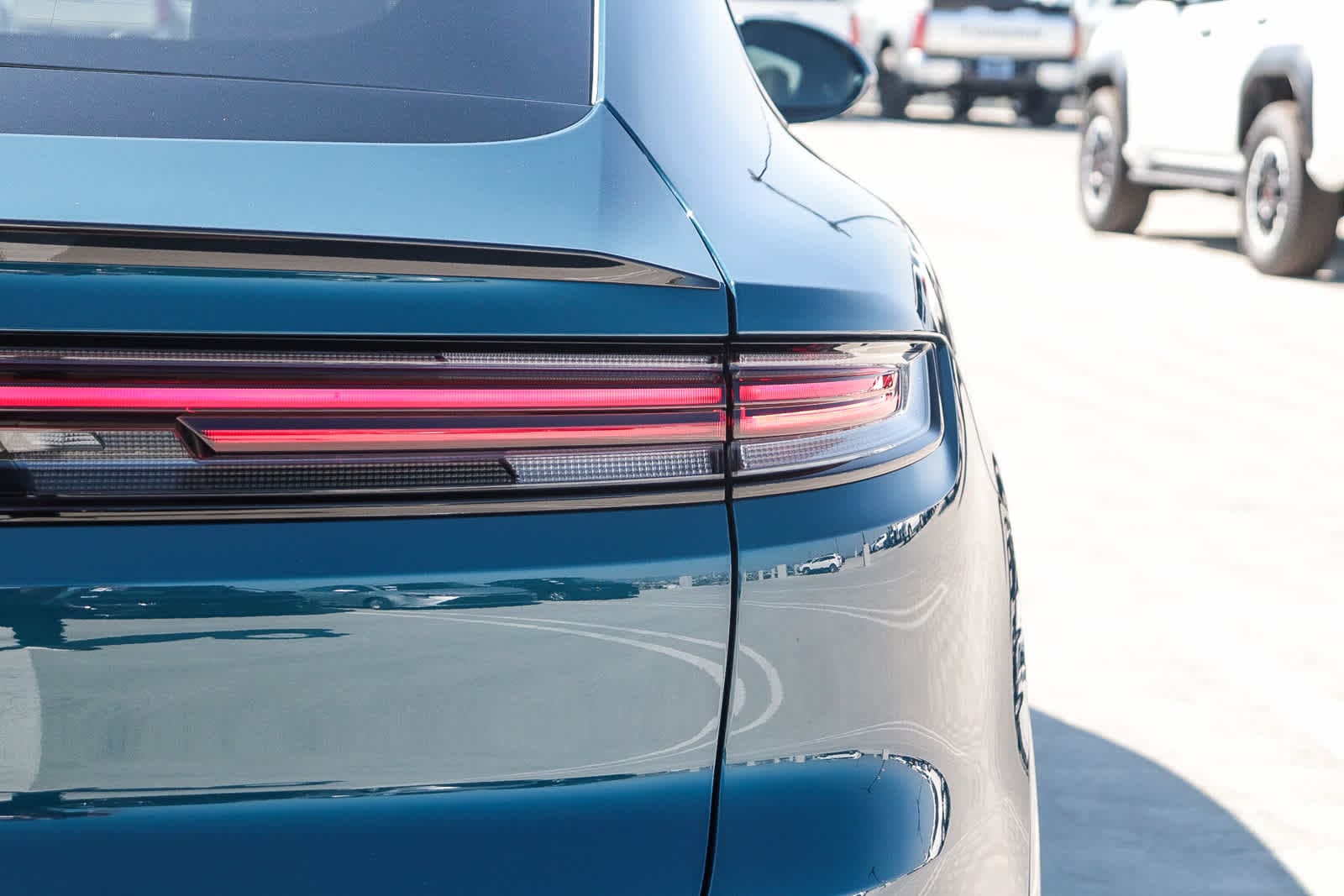 Thumbnail: 2025 Porsche  - 10