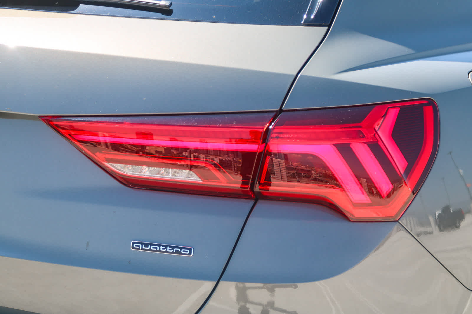 Thumbnail: 2025 Audi Q3 - 11