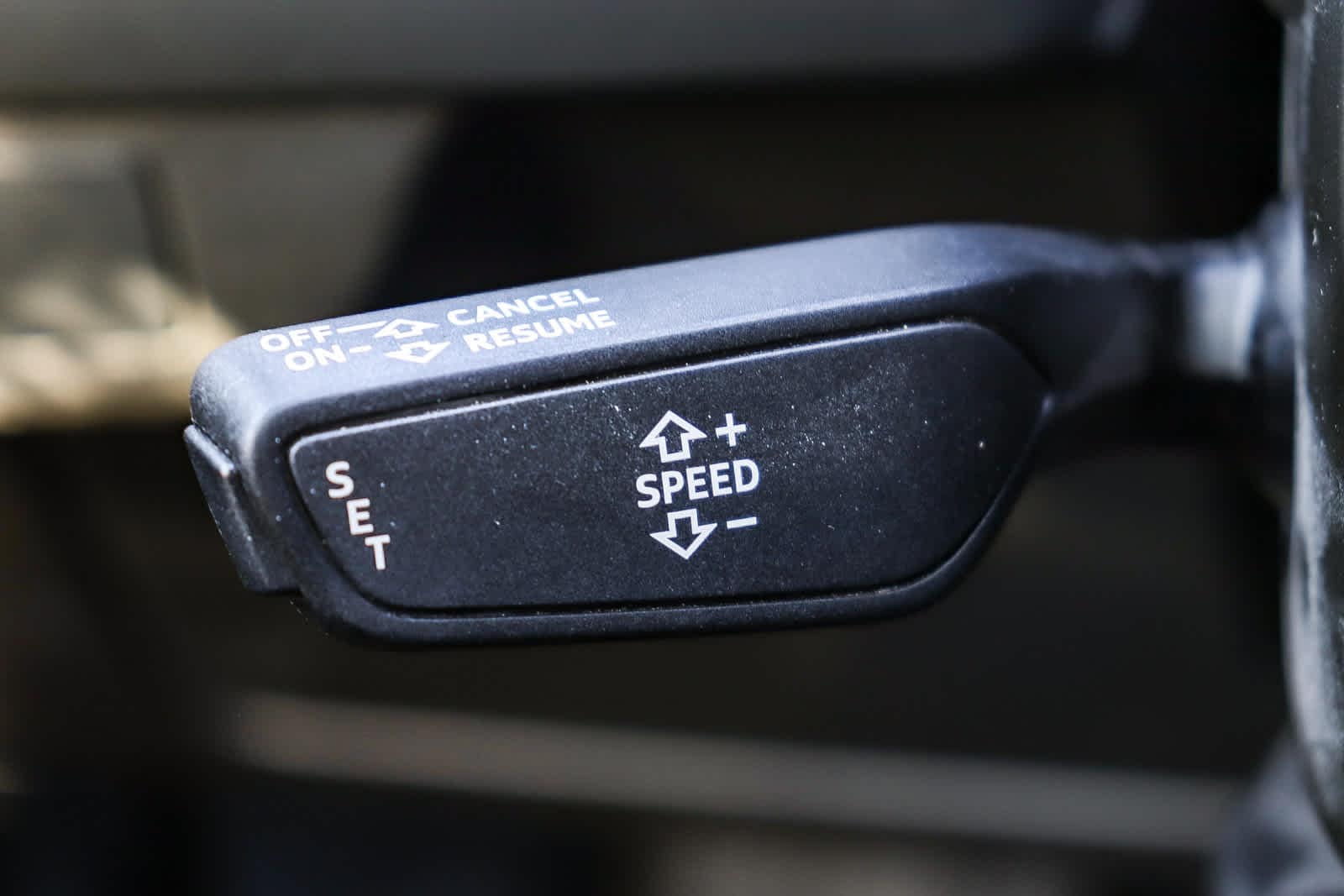 Thumbnail: 2023 Audi Q4 e-tron - 31