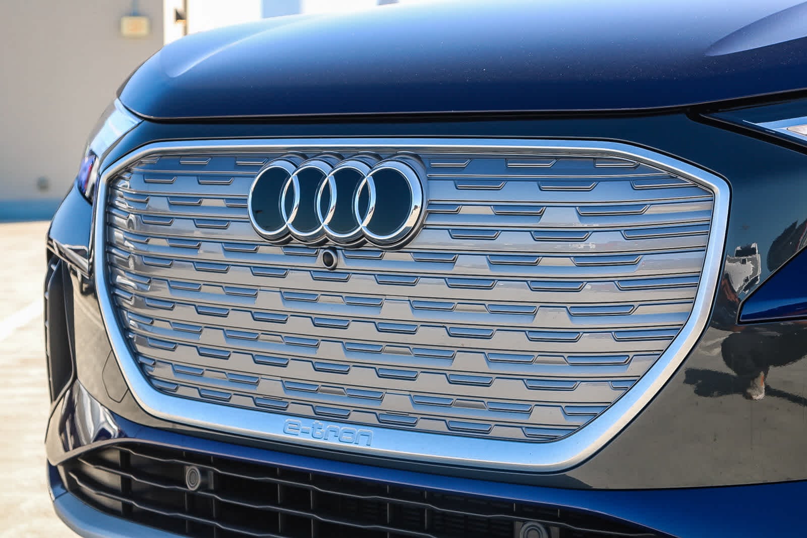 Thumbnail: 2023 Audi Q4 e-tron - 5