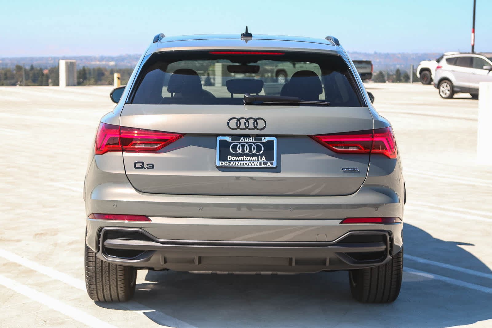 Thumbnail: 2025 Audi Q3 - 9