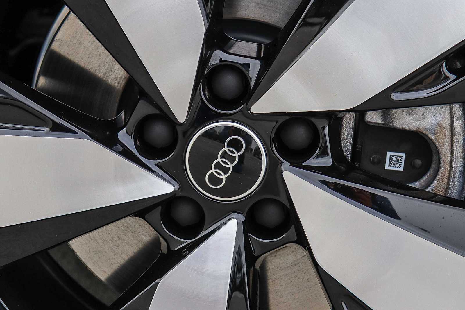 Thumbnail: 2025 Audi A5 - 15