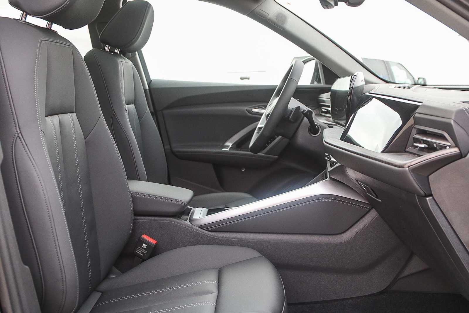 Thumbnail: 2025 Audi Q5 - 16