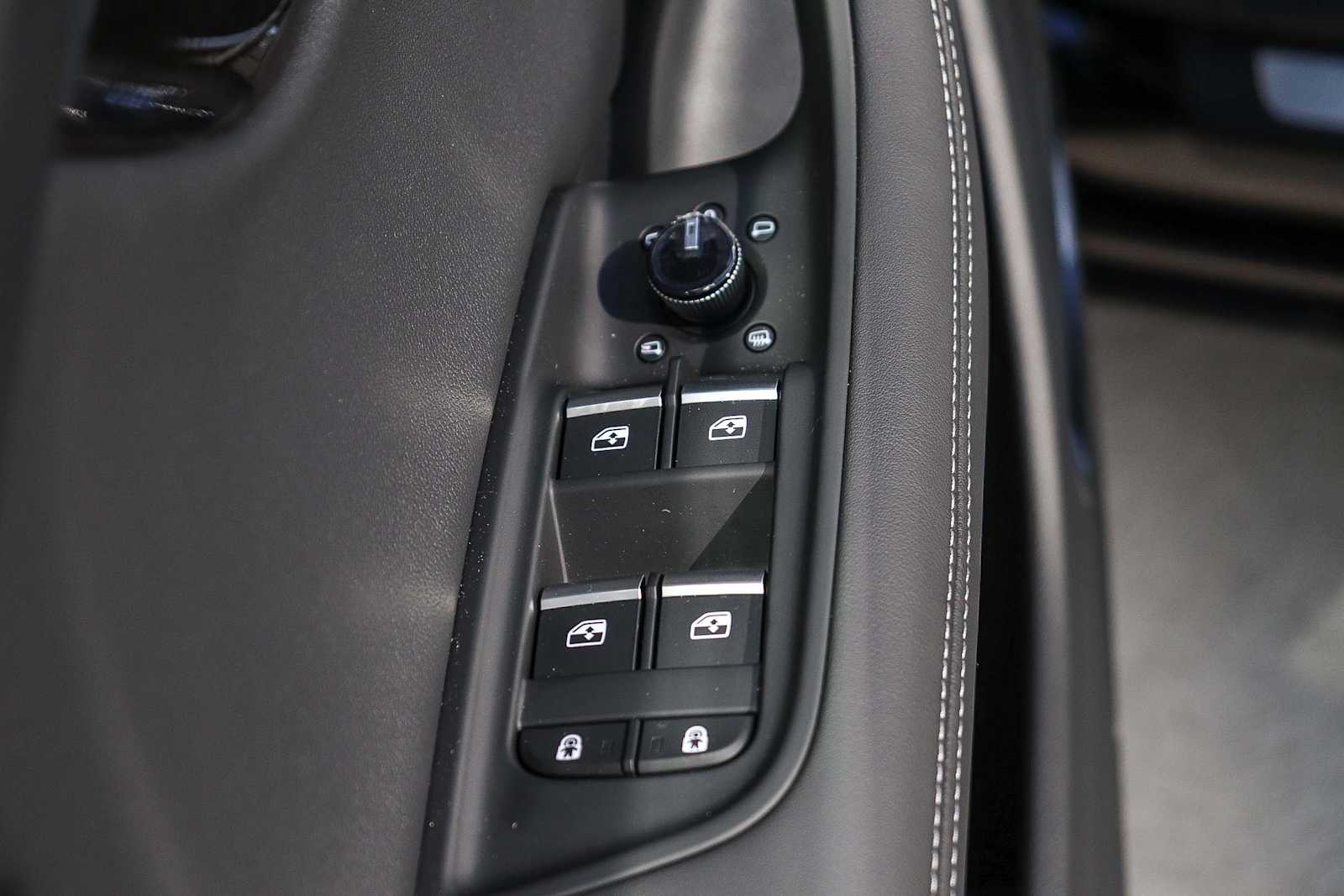 Thumbnail: 2026 Audi Q8 - 28