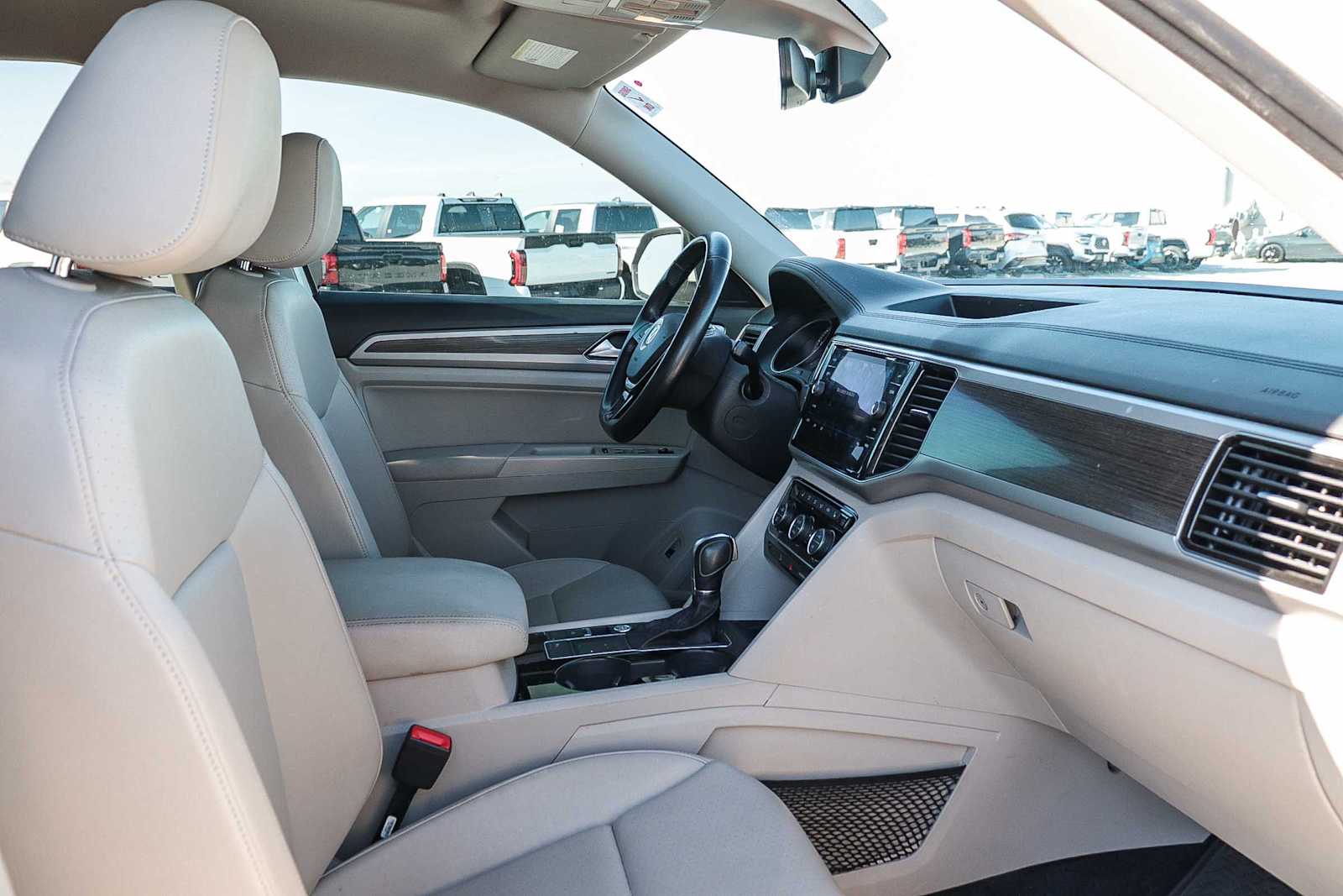 Thumbnail: 2018 Volkswagen Atlas - 21