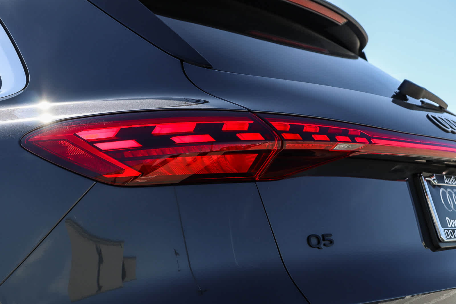 Thumbnail: 2025 Audi Q5 - 12