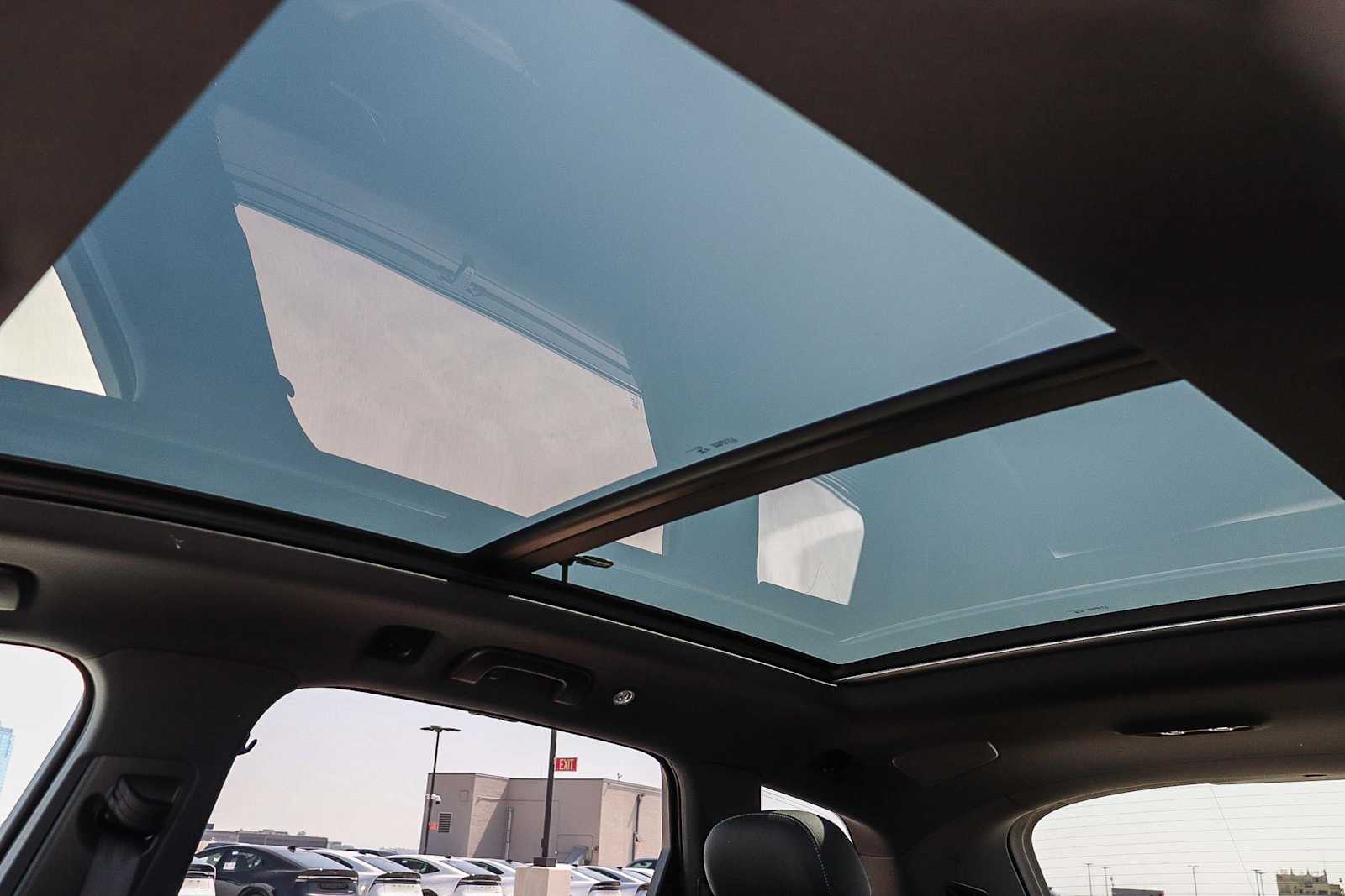 Thumbnail: 2026 Audi Q7 - 36