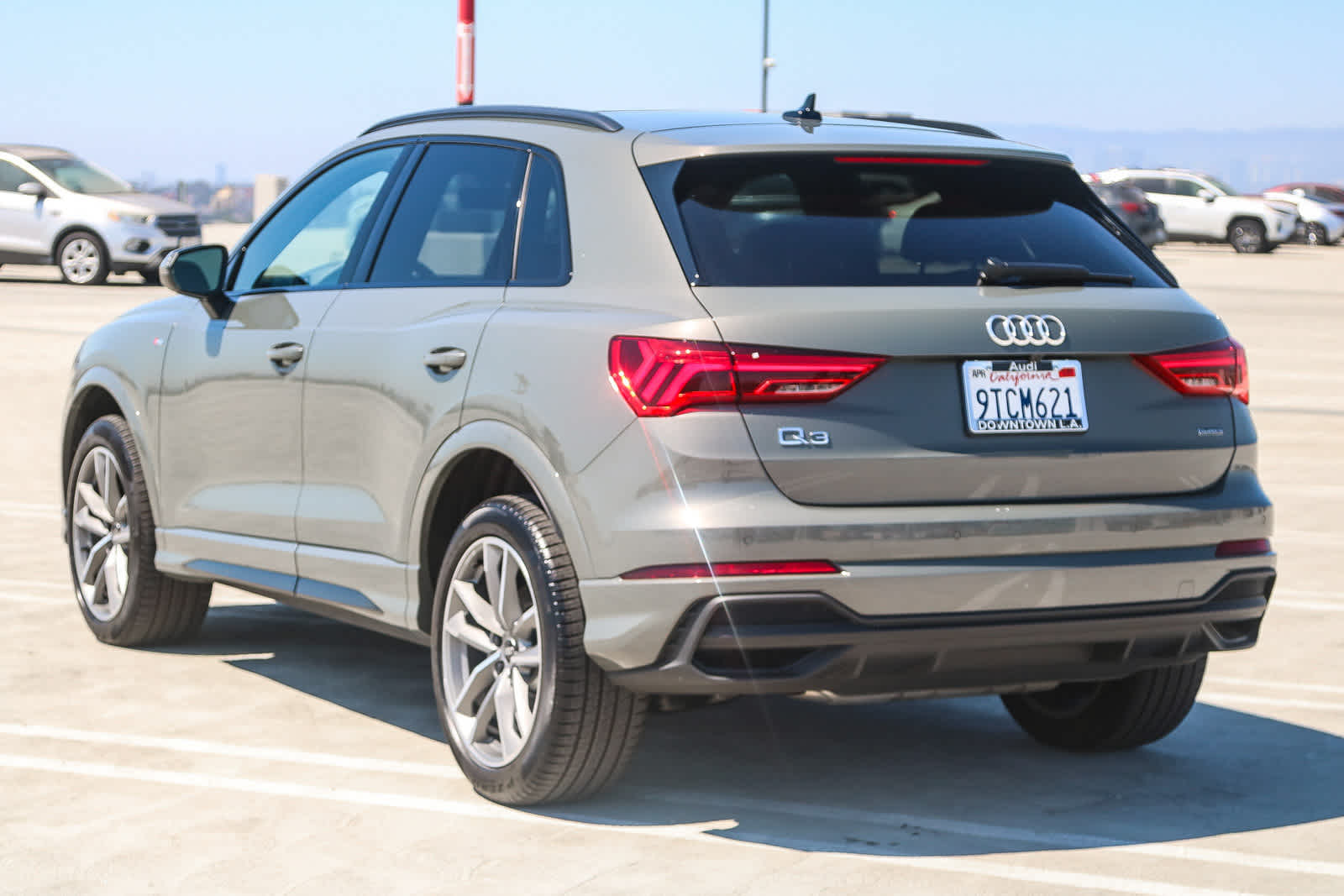 Thumbnail: 2025 Audi Q3 - 9