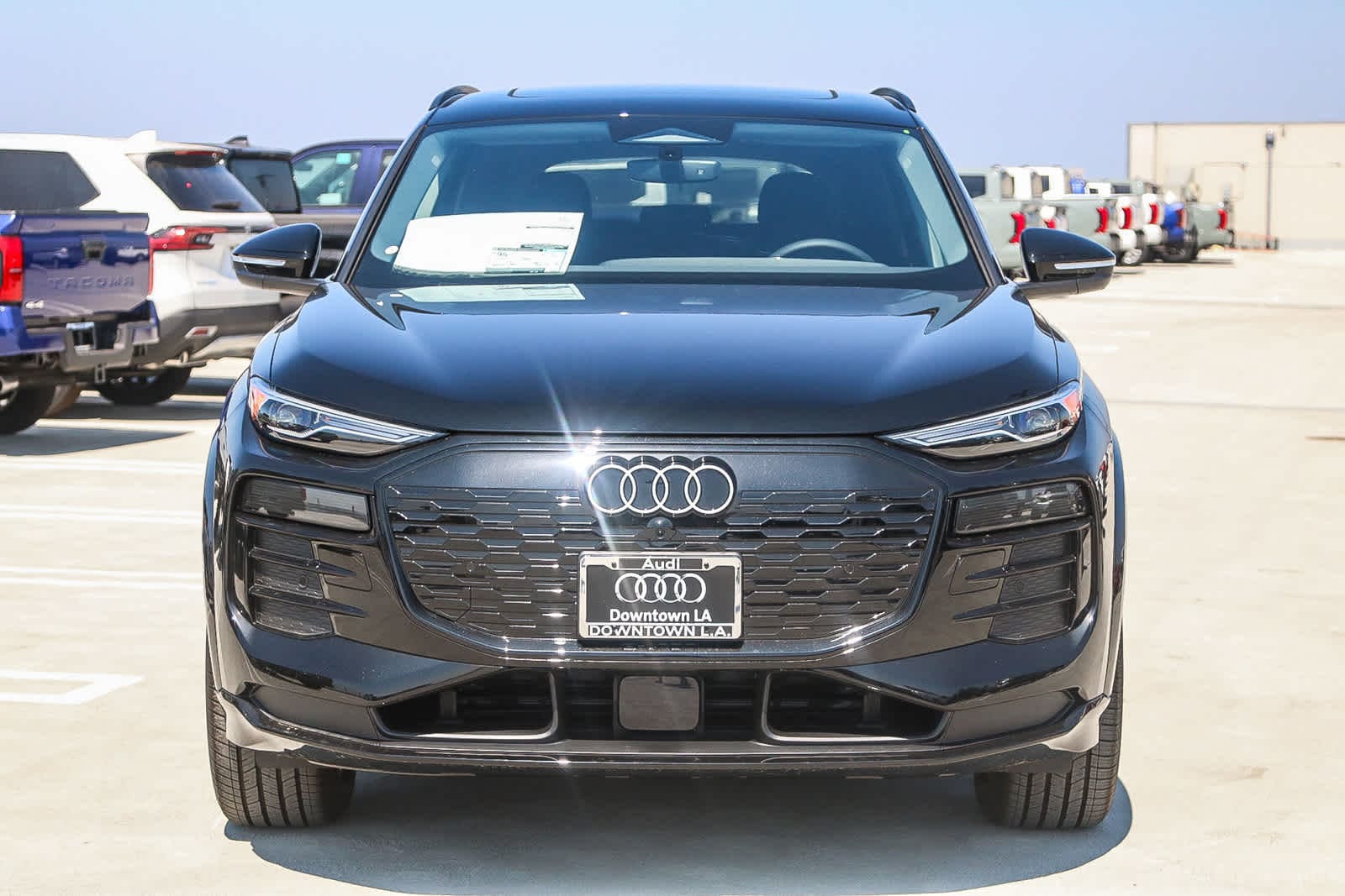 Thumbnail: 2025 Audi Q6 e-tron - 2