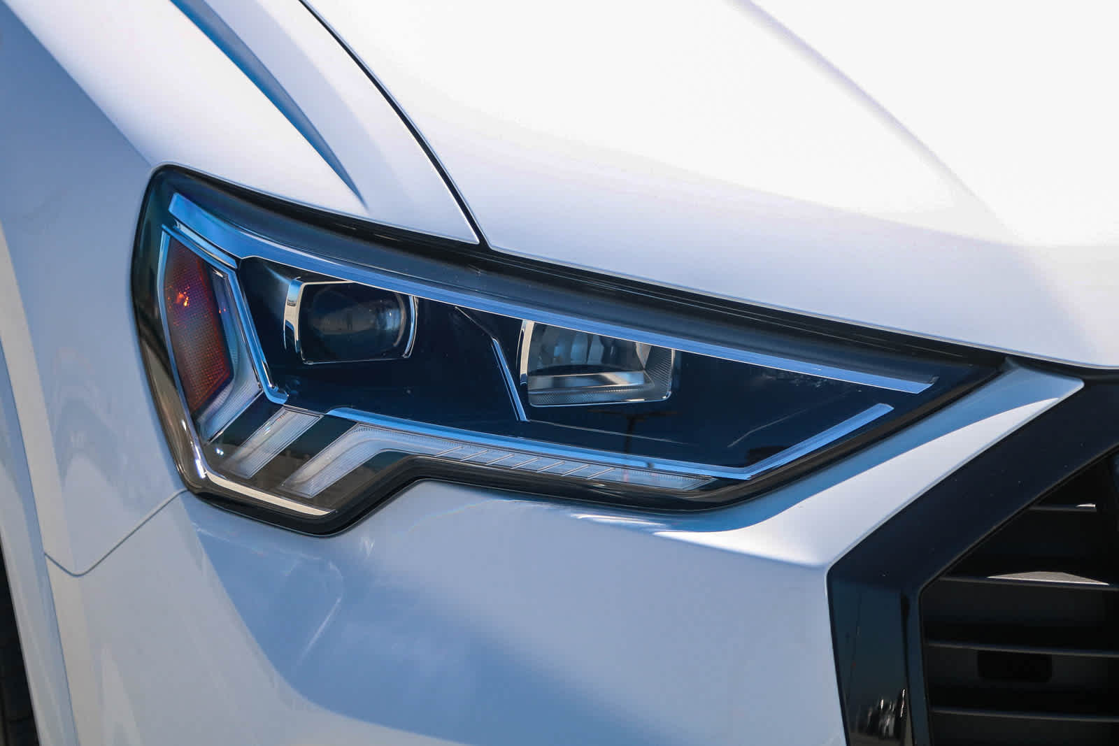 Thumbnail: 2025 Audi Q3 - 4