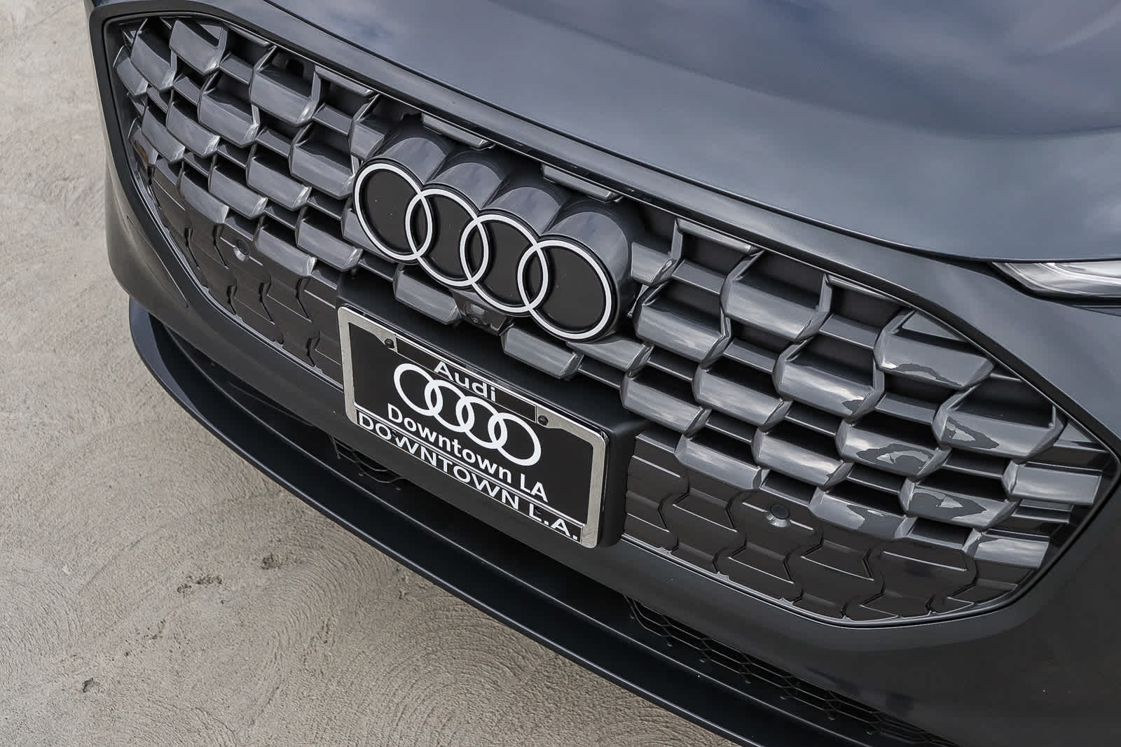 Thumbnail: 2025 Audi Q5 - 8