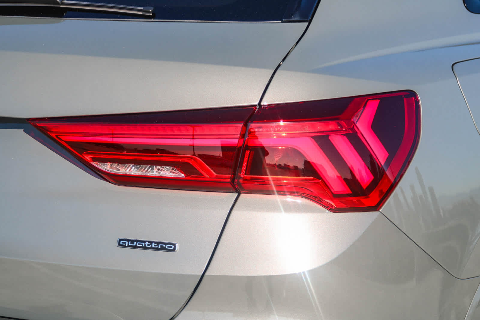 Thumbnail: 2025 Audi Q3 - 12