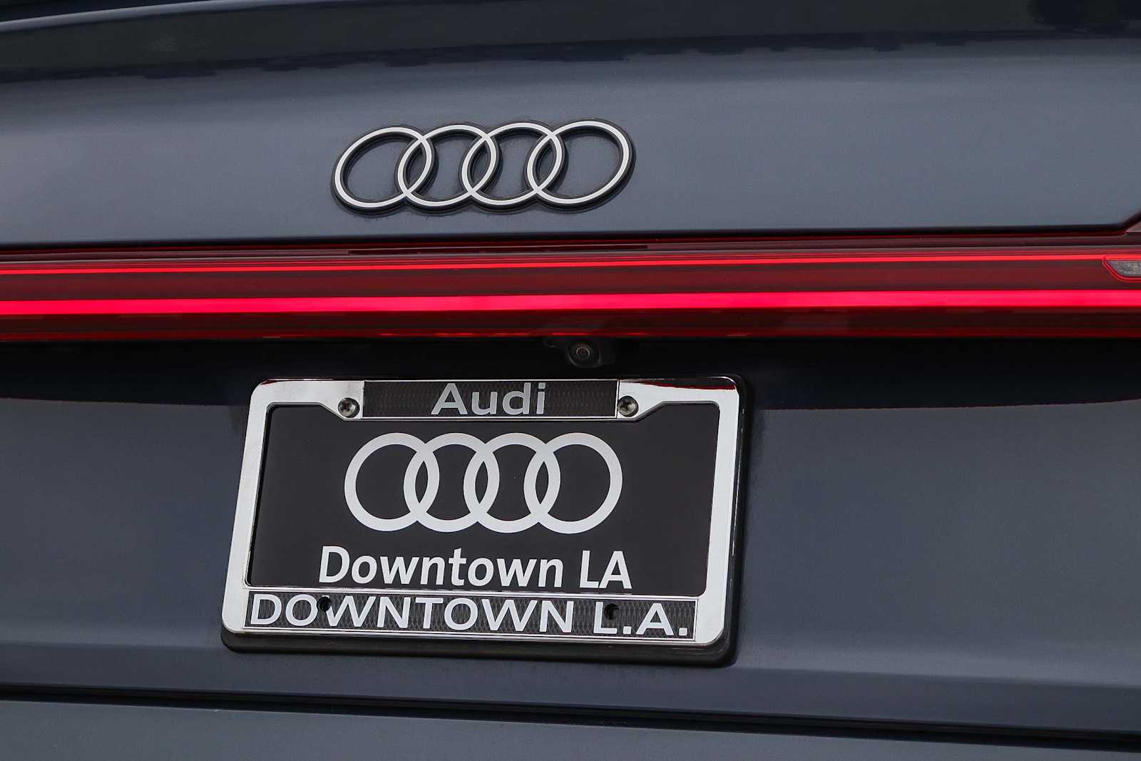 Thumbnail: 2024 Audi Q8 e-tron - 11