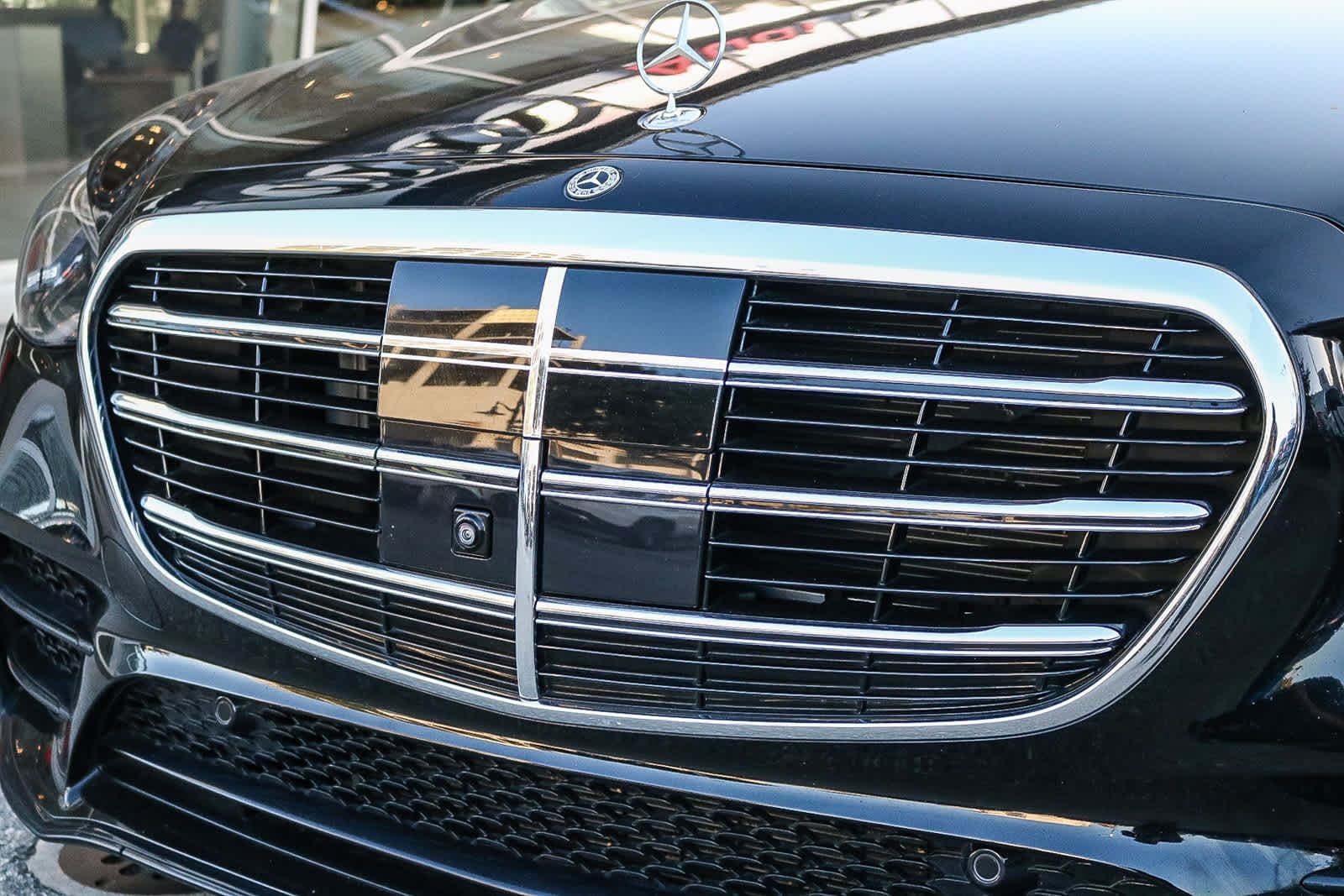 Thumbnail: 2022 Mercedes-Benz S-Class - 6