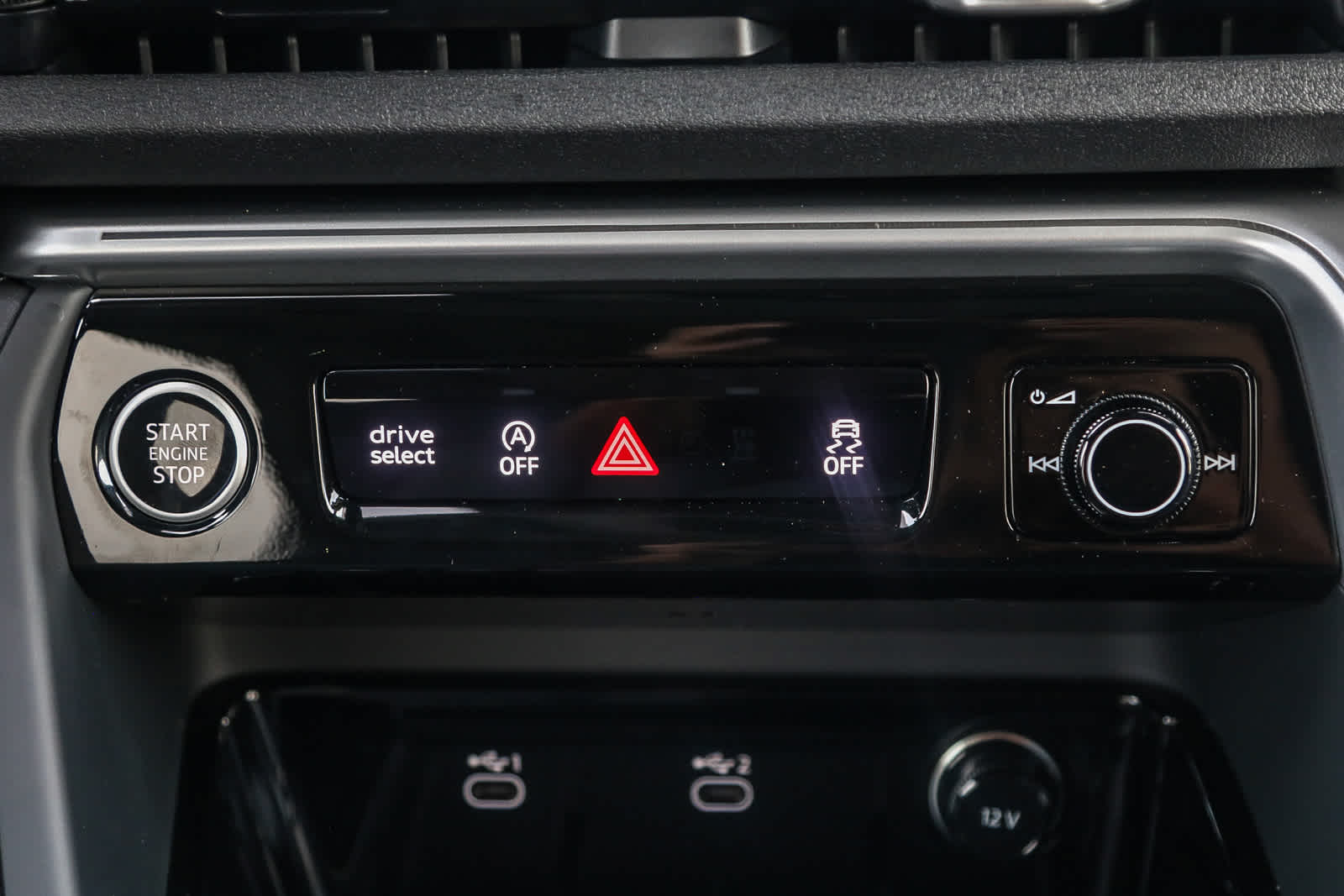 Thumbnail: 2025 Audi Q5 - 16