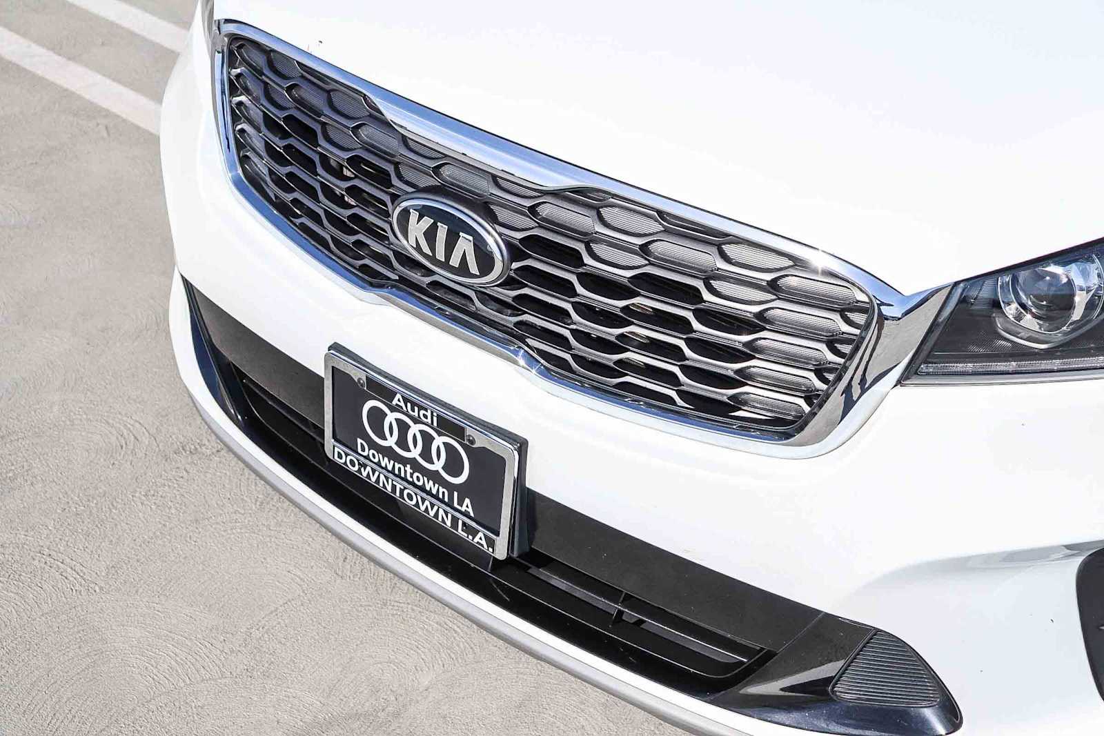 Thumbnail: 2019 Kia Sorento - 8