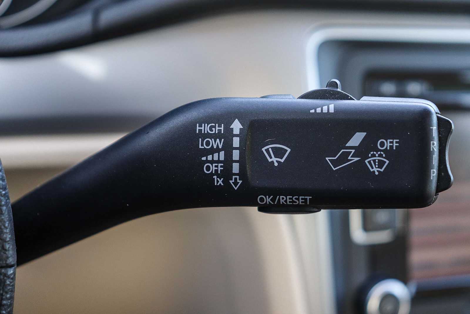 Thumbnail: 2015 Volkswagen Passat - 30