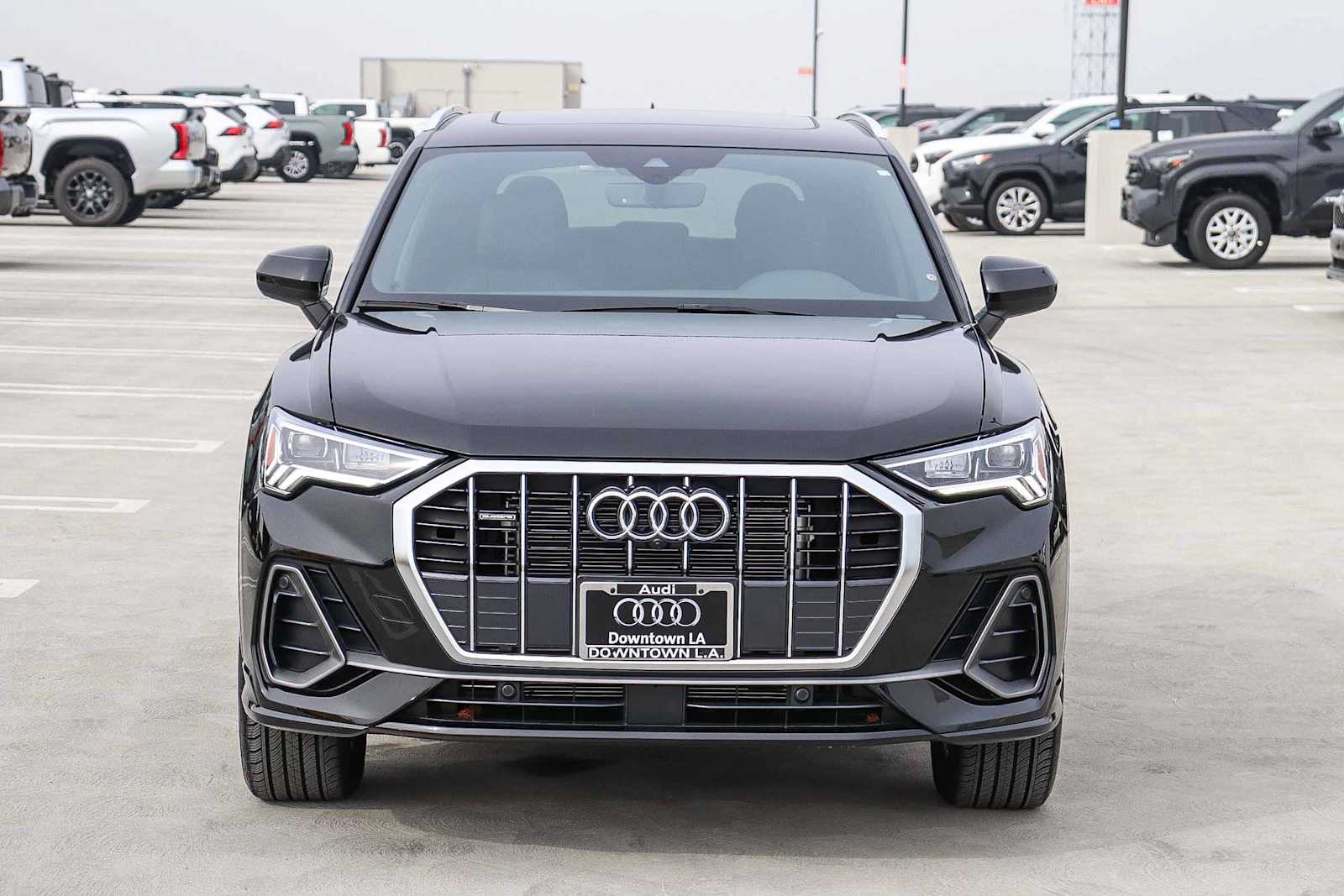 Thumbnail: 2025 Audi Q3 - 2