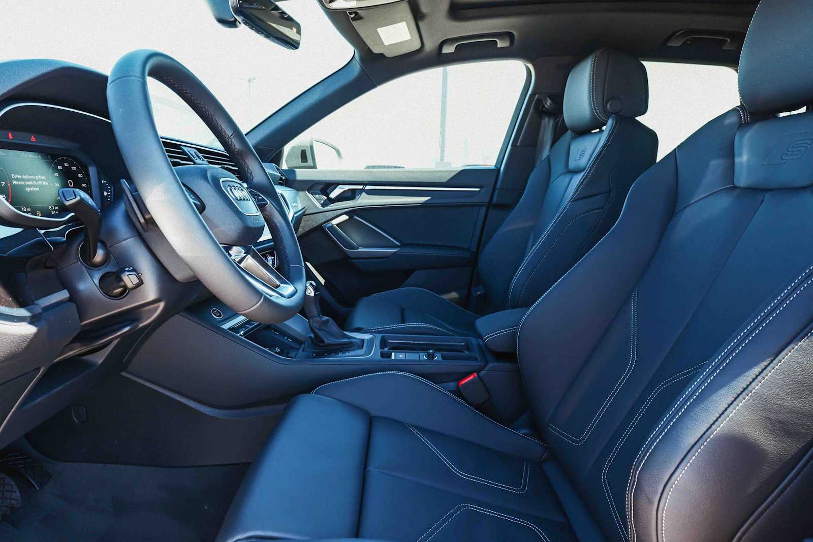 Thumbnail: 2025 Audi Q3 - 19