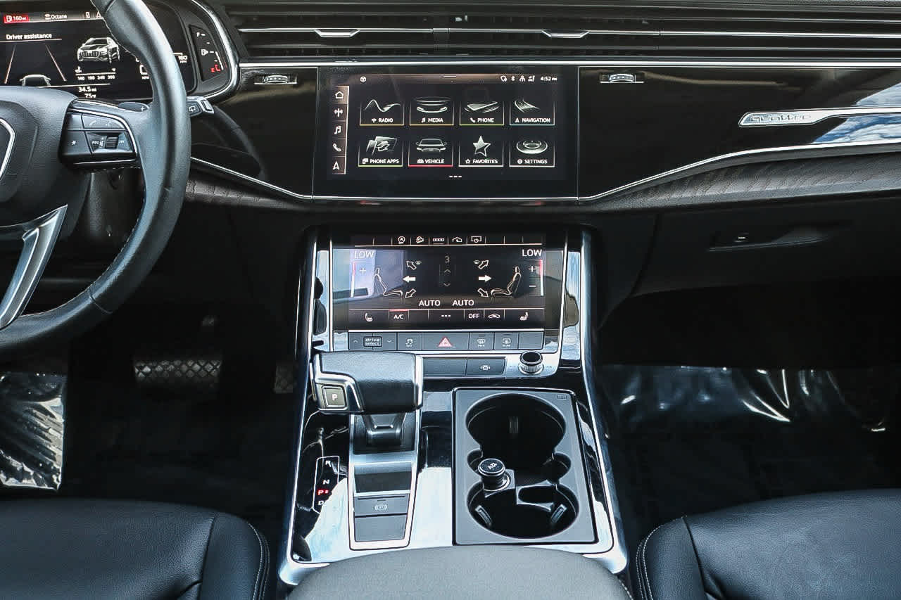 Thumbnail: 2022 Audi Q8 - 17