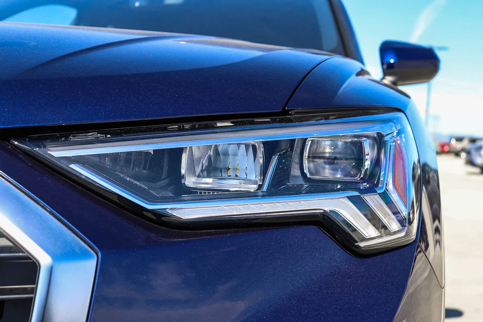 Thumbnail: 2025 Audi Q3 - 7