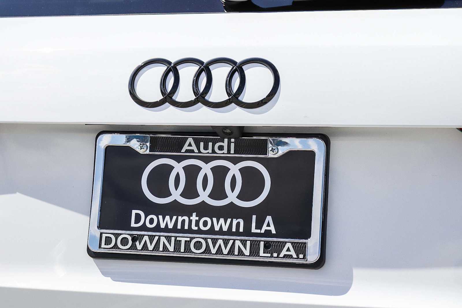 Thumbnail: 2025 Audi Q3 - 11