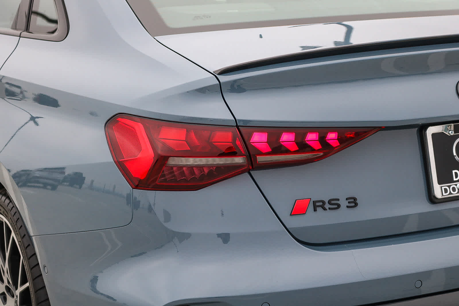 Thumbnail: 2025 Audi RS 3 - 10