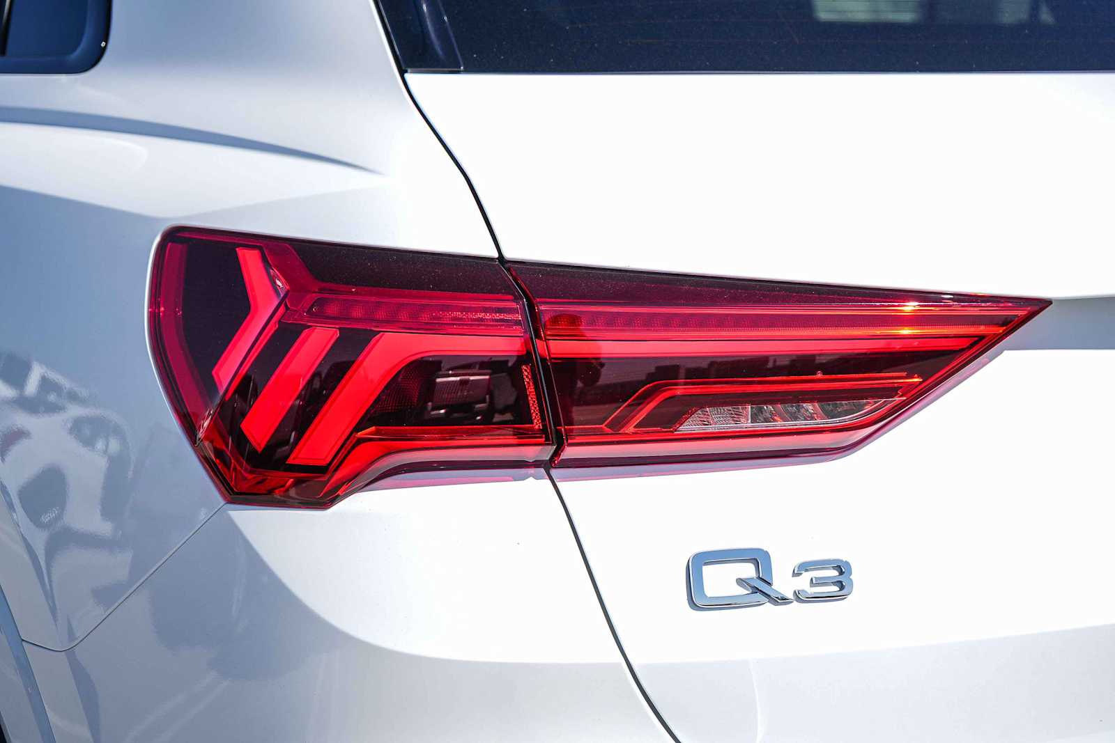 Thumbnail: 2025 Audi Q3 - 9
