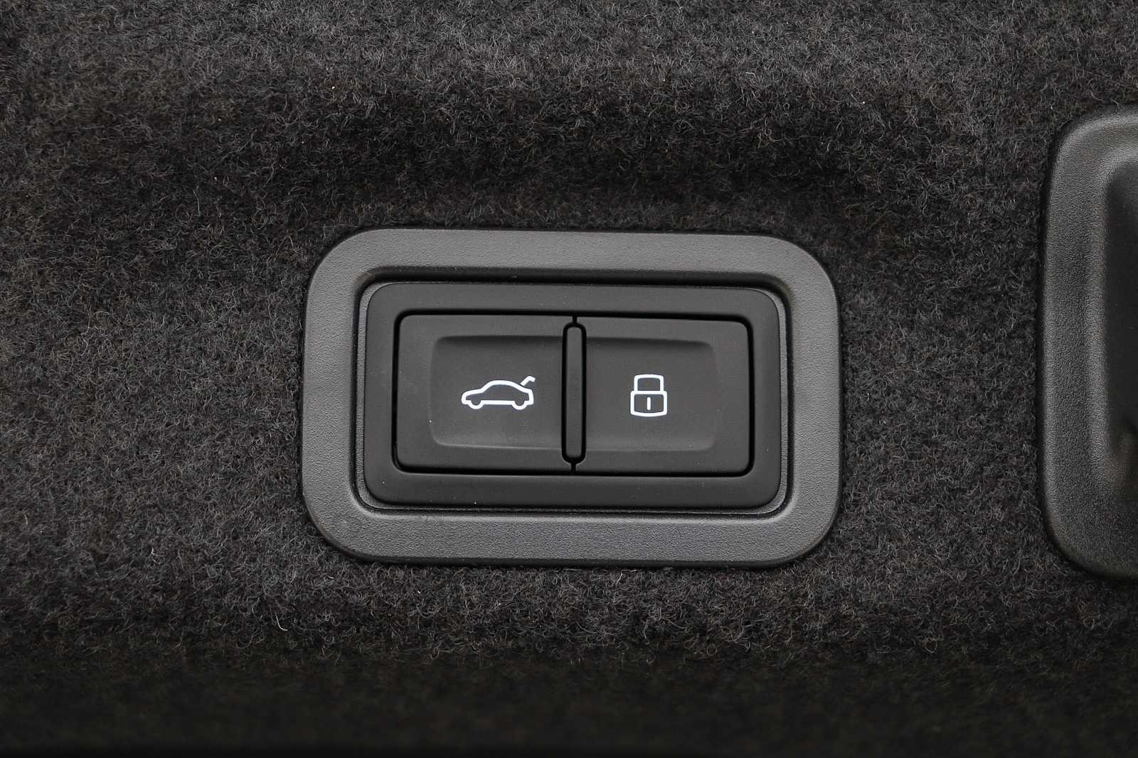 Thumbnail: 2026 Audi A6 - 37