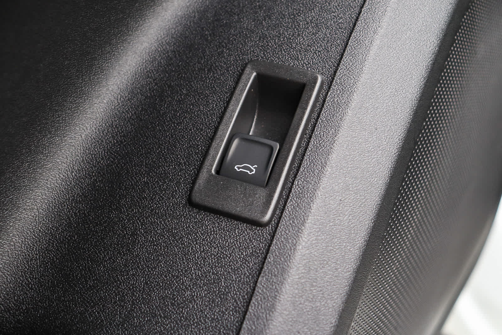 Thumbnail: 2025 Audi Q5 - 27