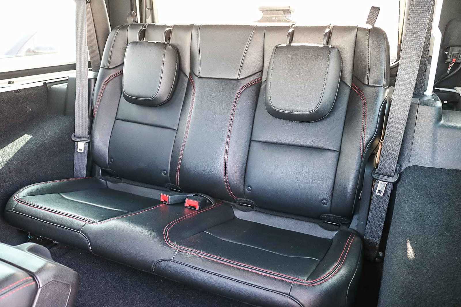 Thumbnail: 2018 Jeep Wrangler - 29