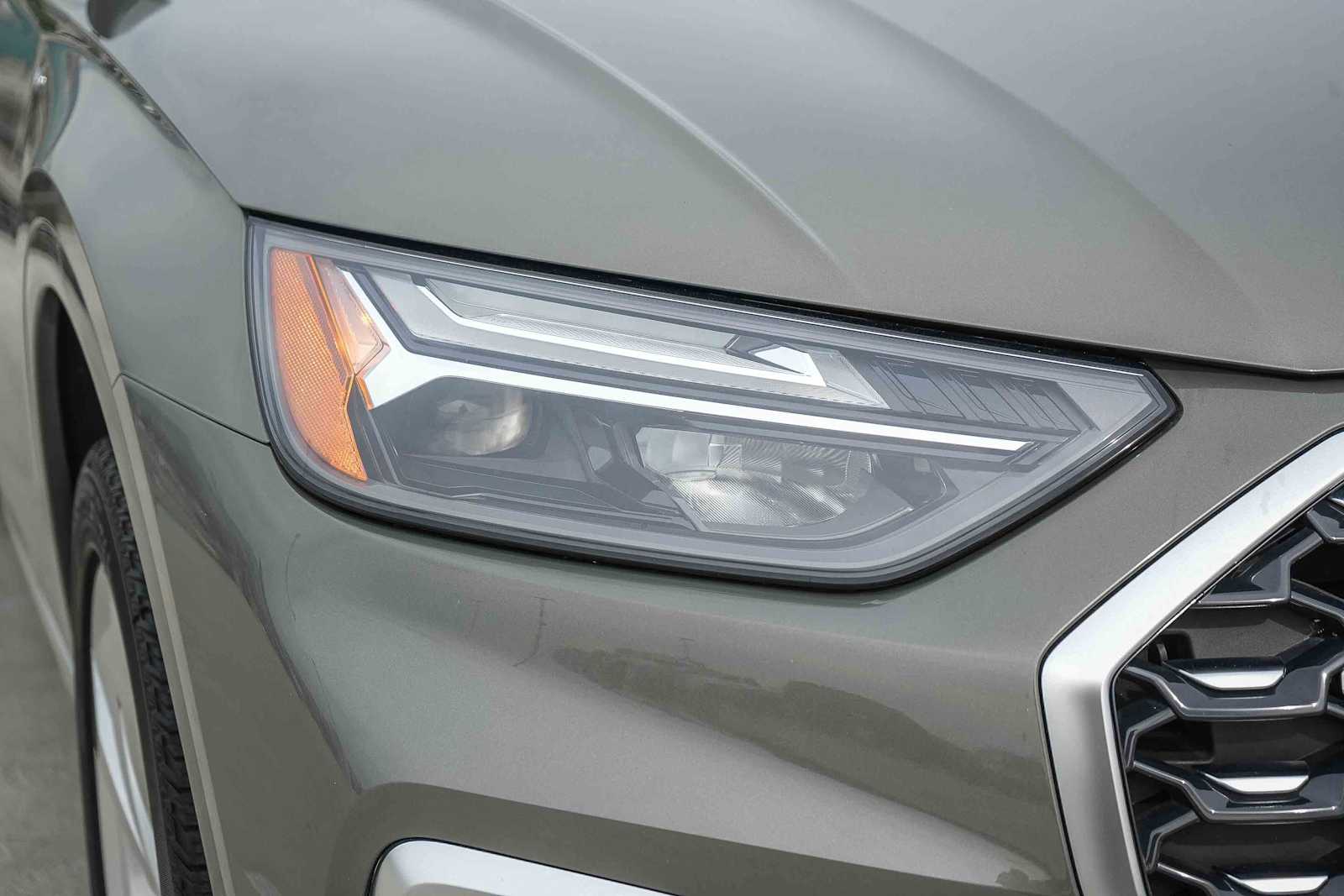 Thumbnail: 2023 Audi Q5 - 4