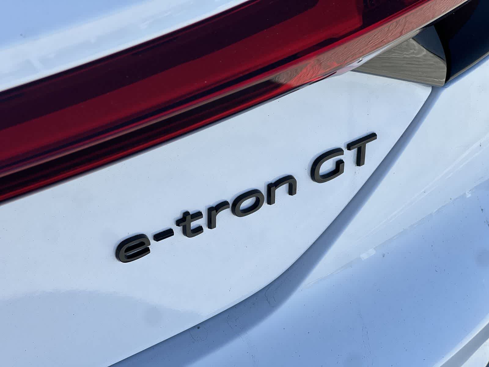 Thumbnail: 2025 Audi e-tron GT - 7