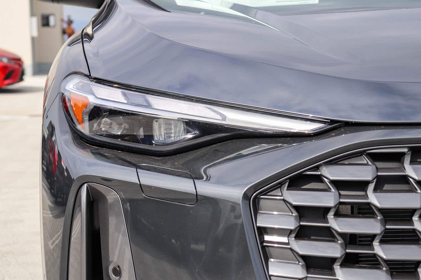 Thumbnail: 2025 Audi Q5 - 6