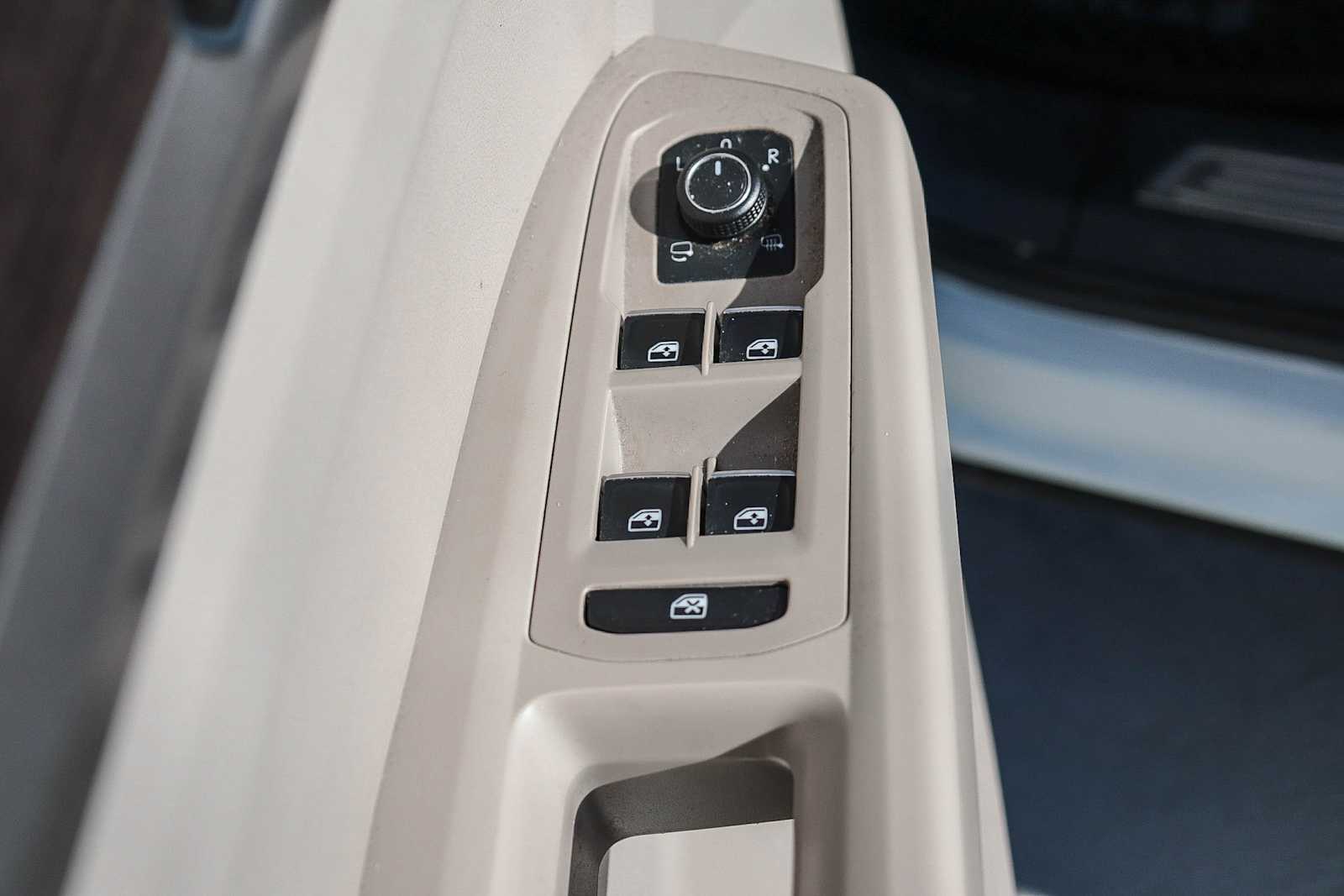 Thumbnail: 2018 Volkswagen Atlas - 27