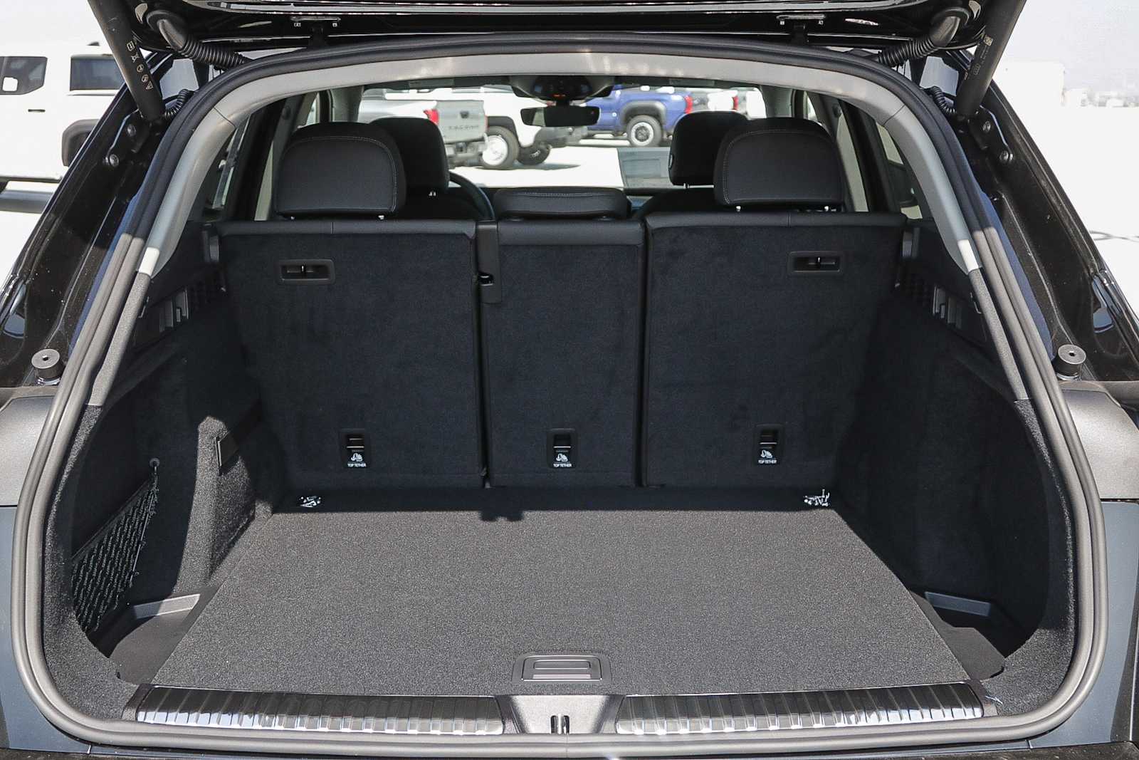 Thumbnail: 2025 Audi Q5 - 27