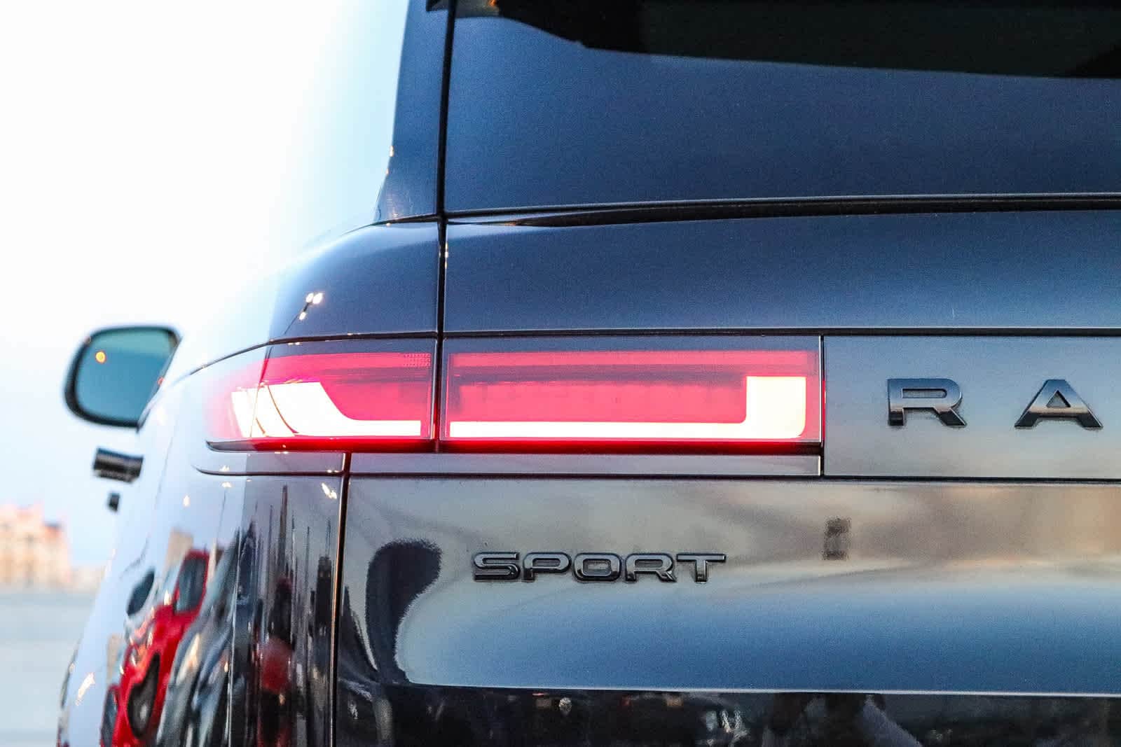 Thumbnail: 2023 Land Rover Range Rover Sport - 12