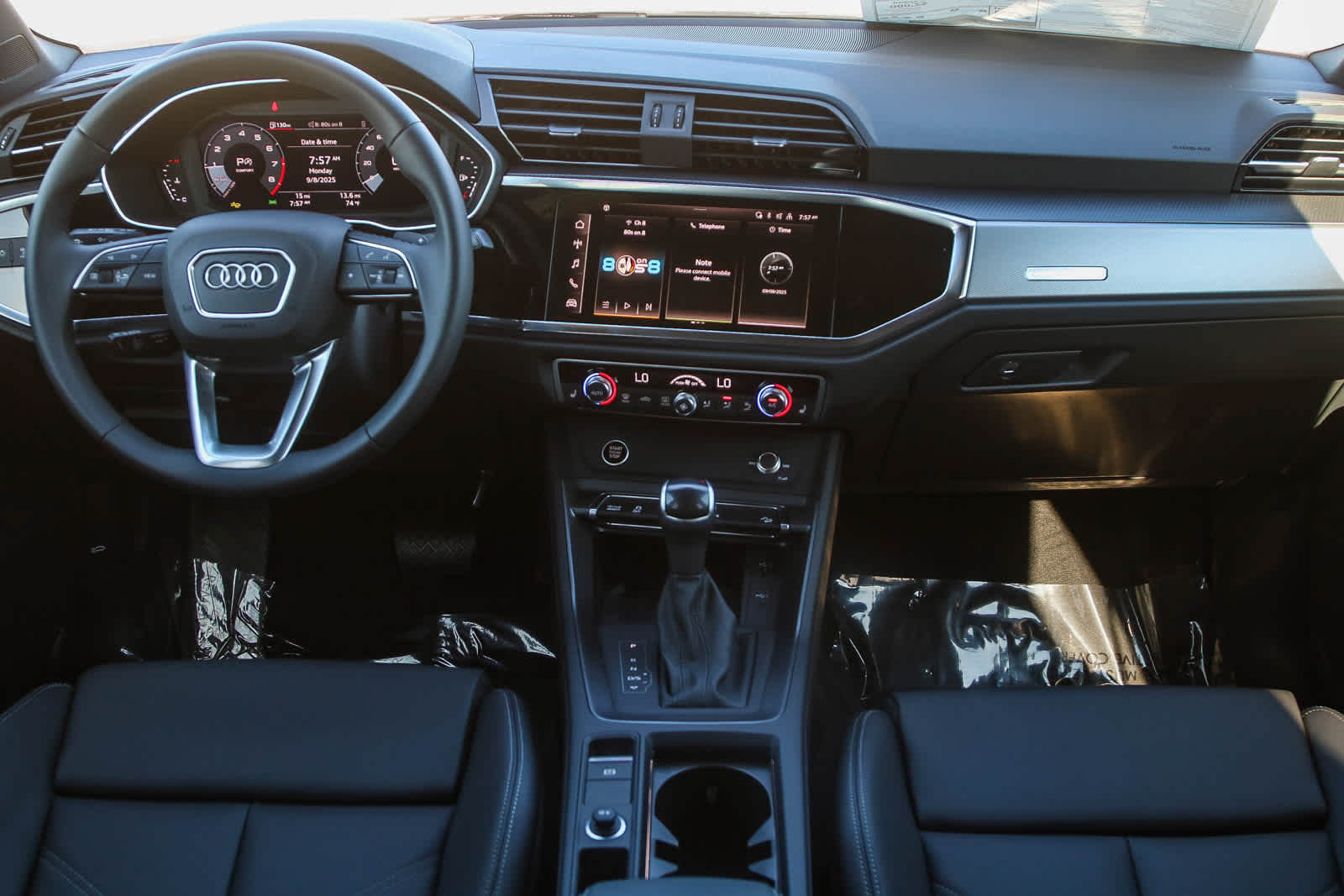 Thumbnail: 2025 Audi Q3 - 17