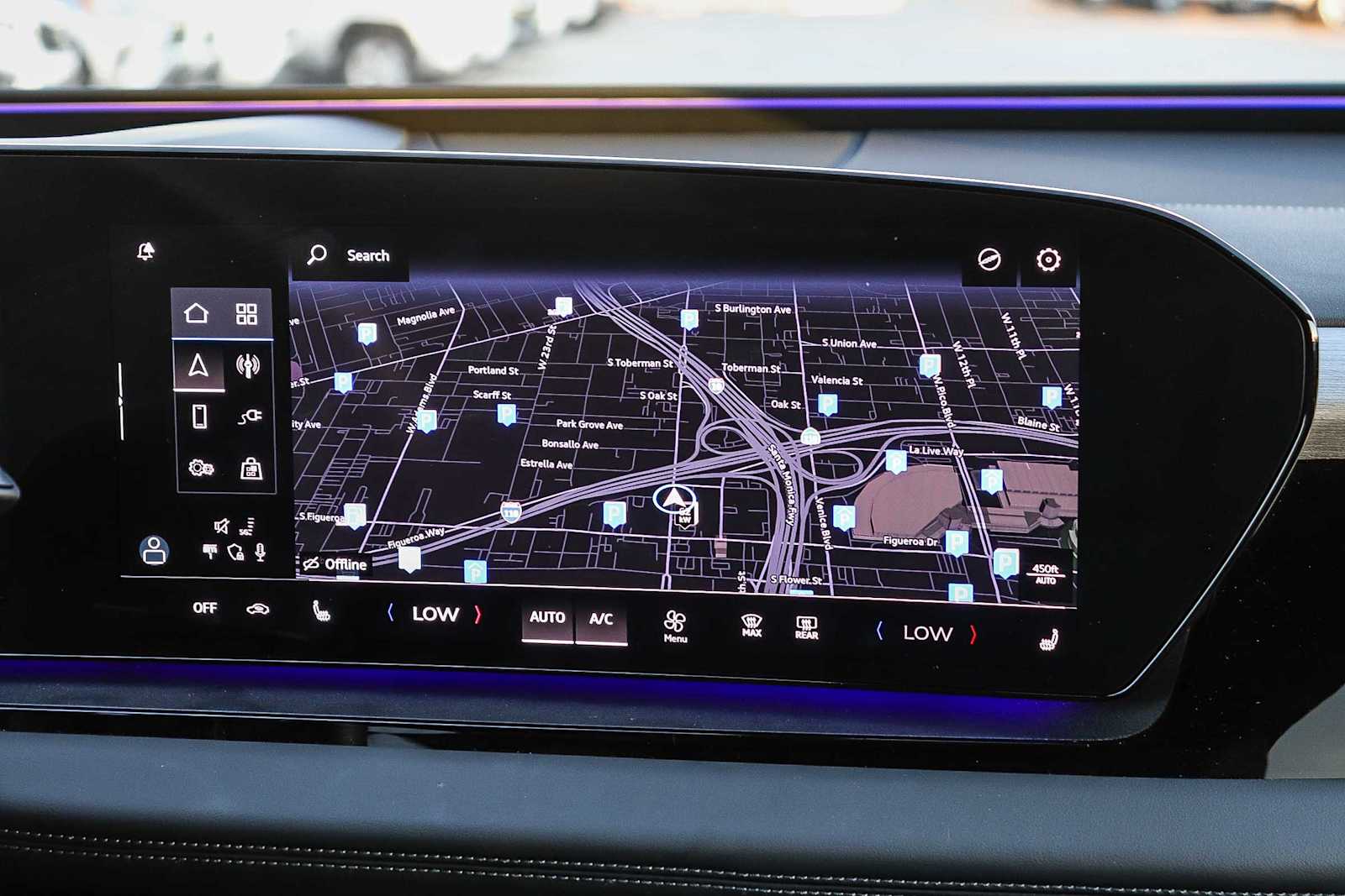 Thumbnail: 2025 Audi Q6 e-tron - 16