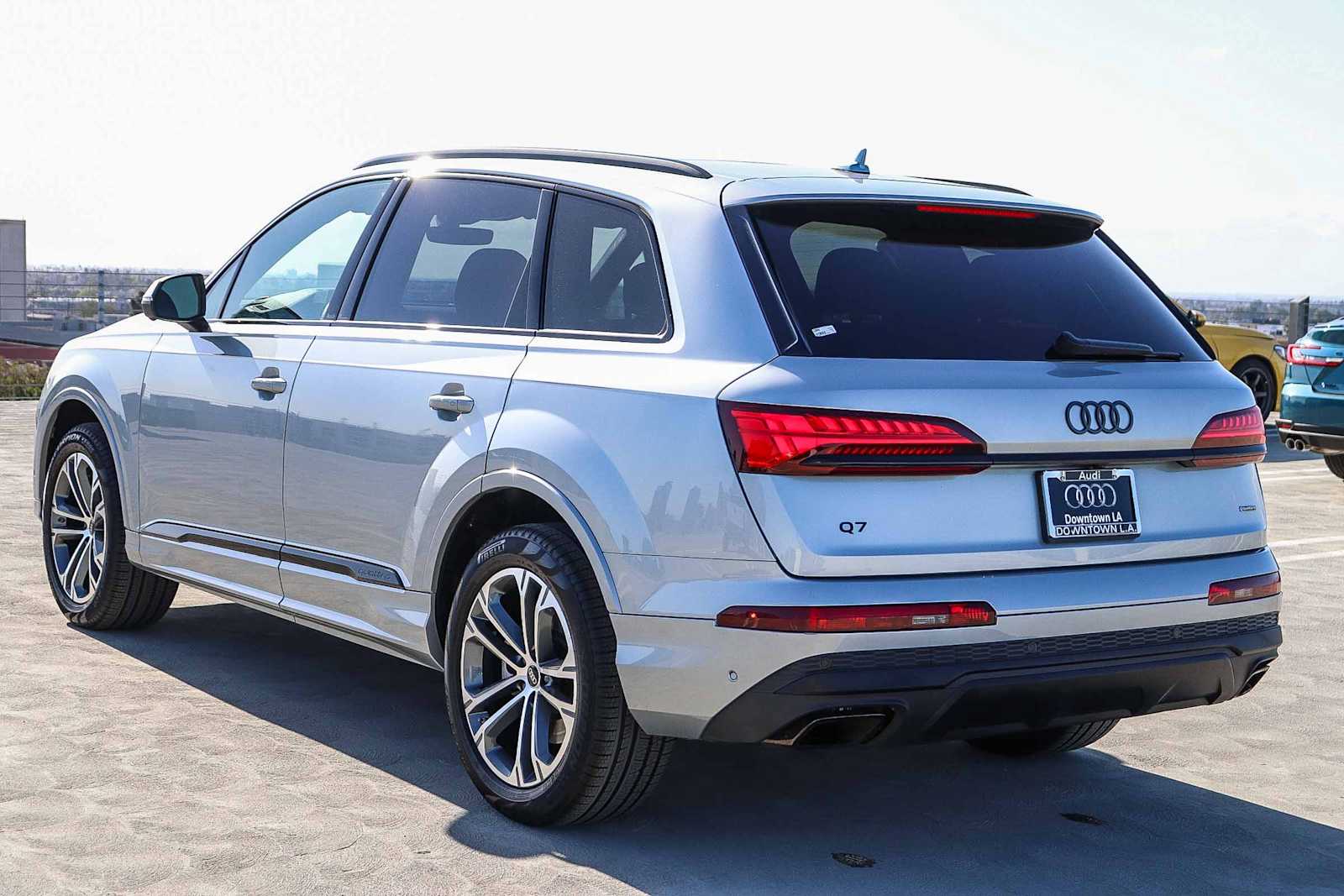 Thumbnail: 2025 Audi Q7 - 6